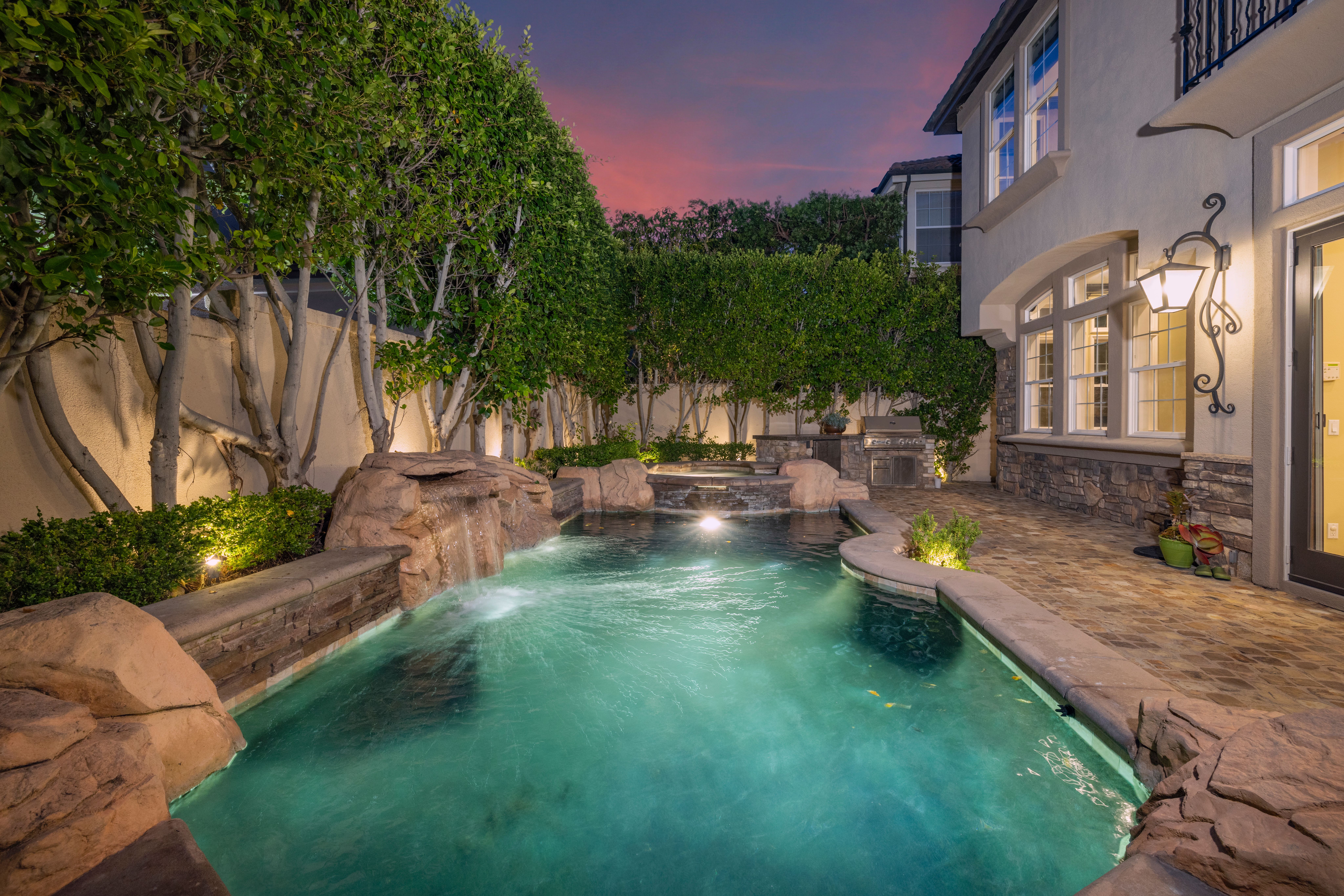 5676 Ocean Terrace Drive 