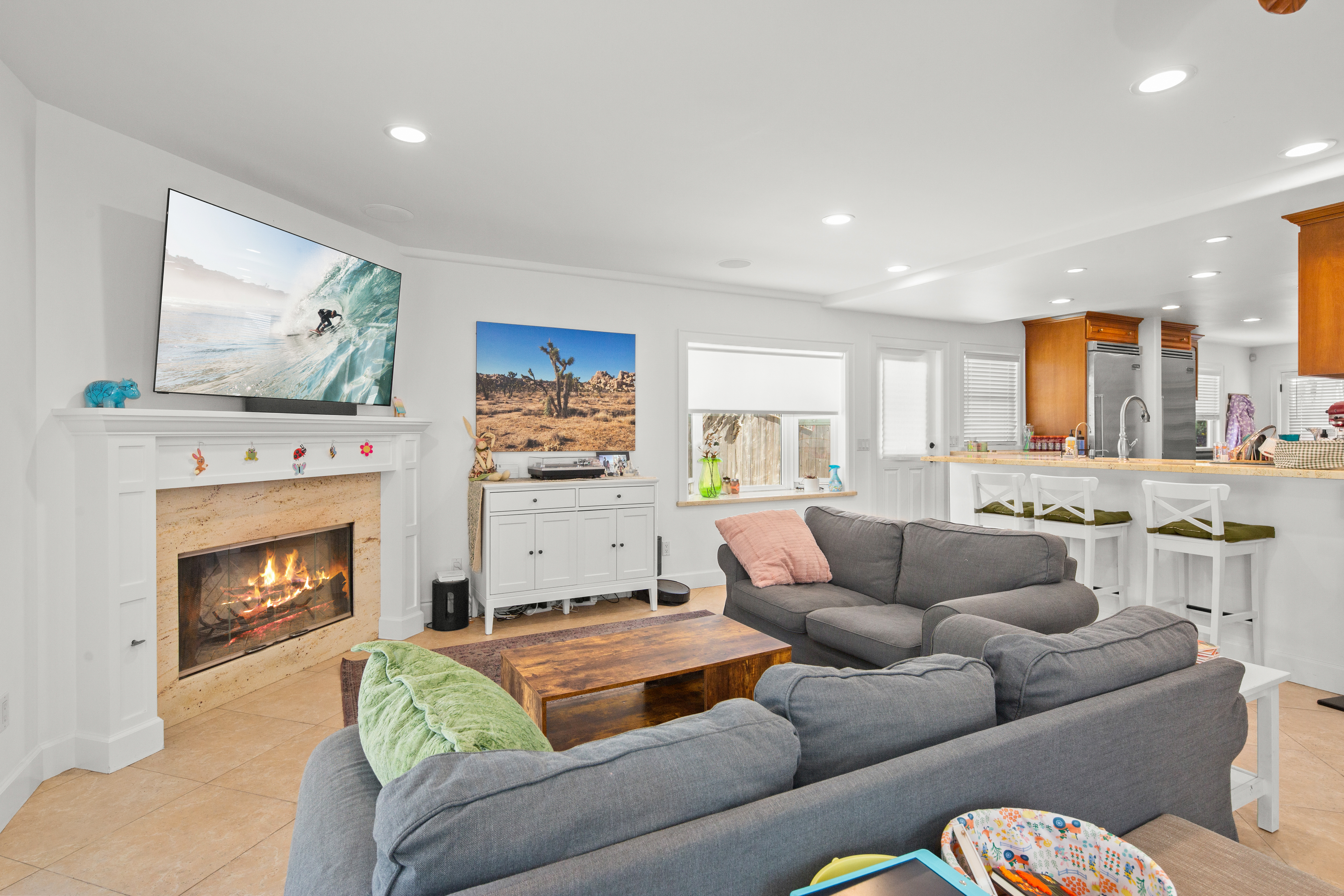 222 Costa Mesa Street 