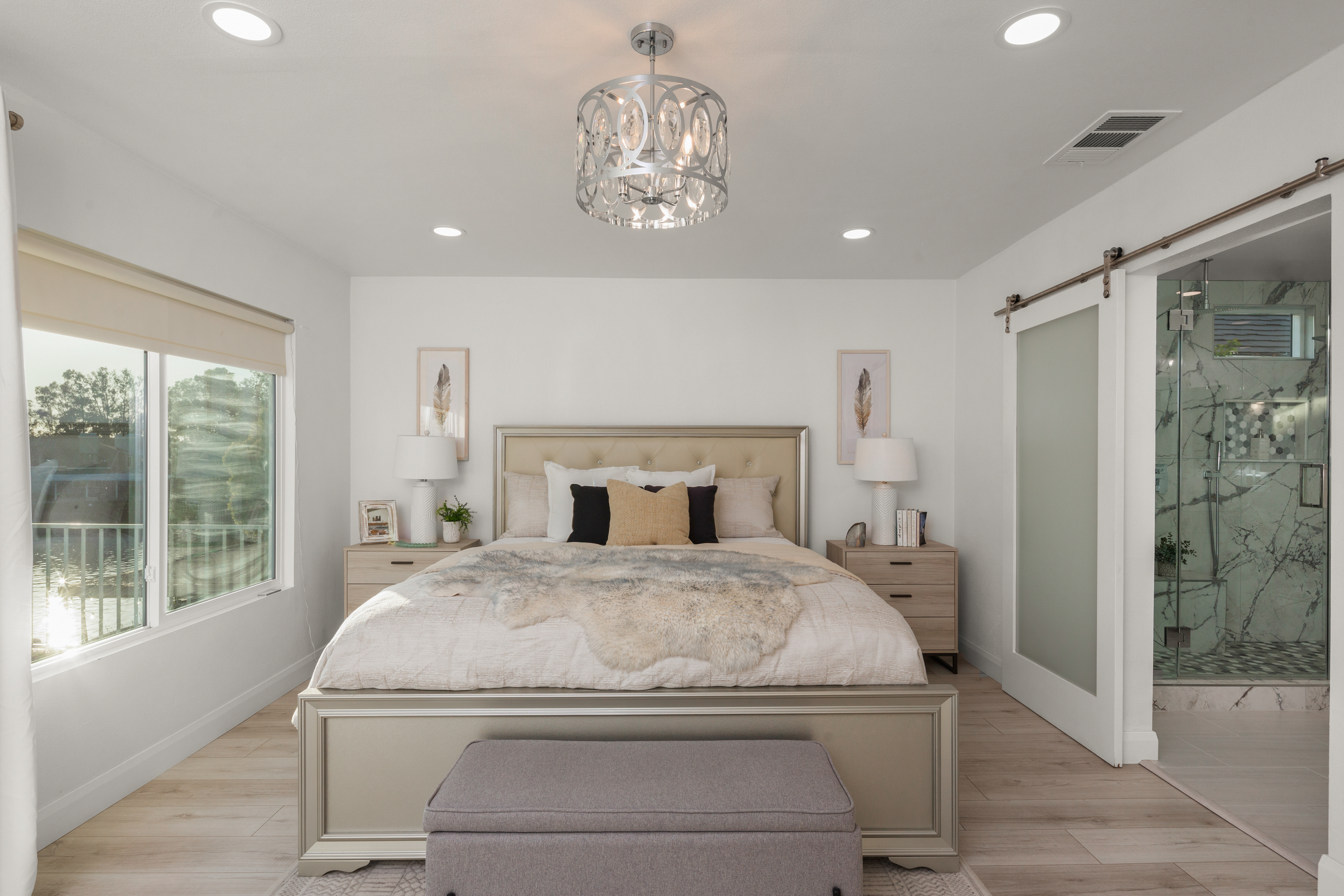 22481 Overlake 