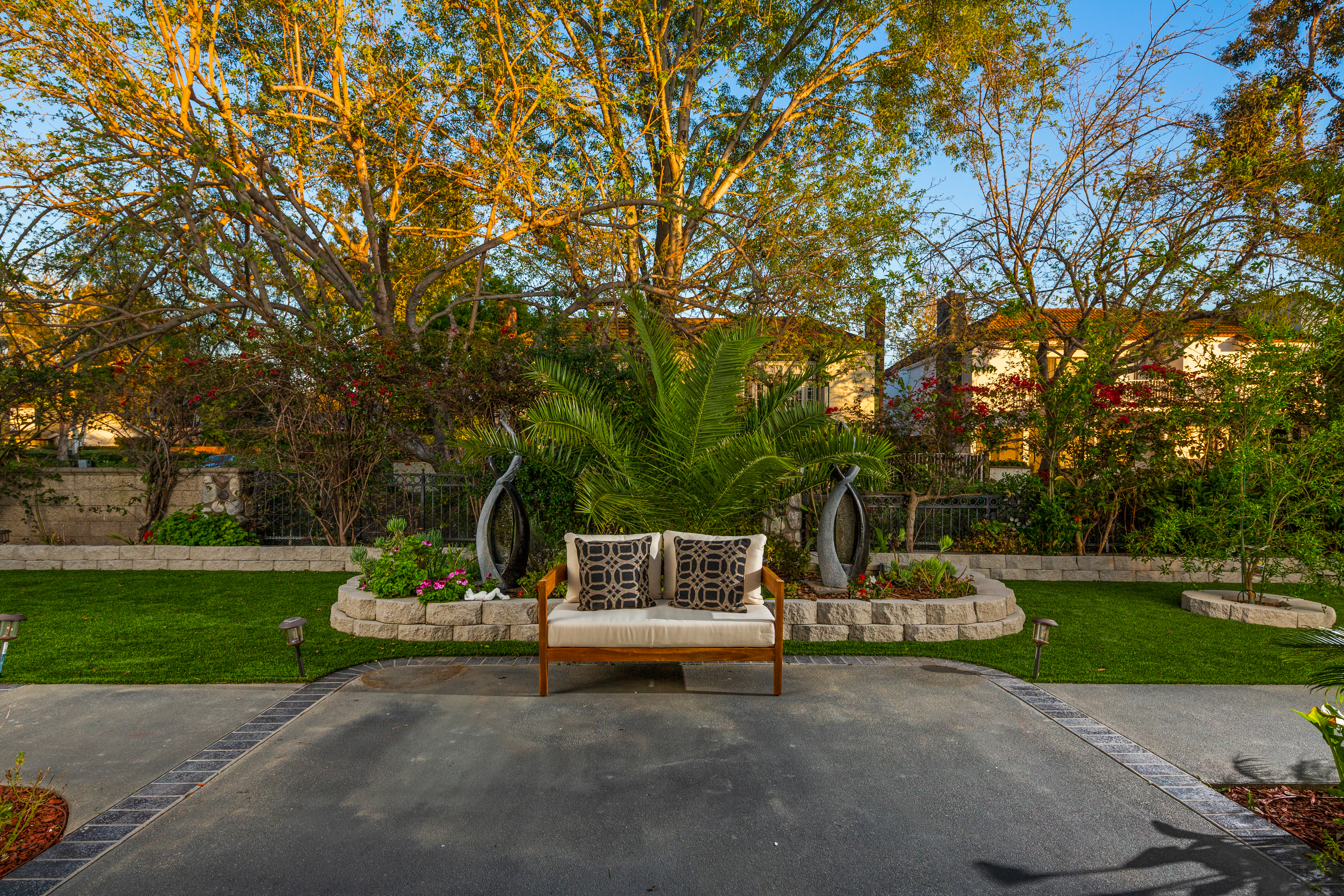 22481 Overlake 