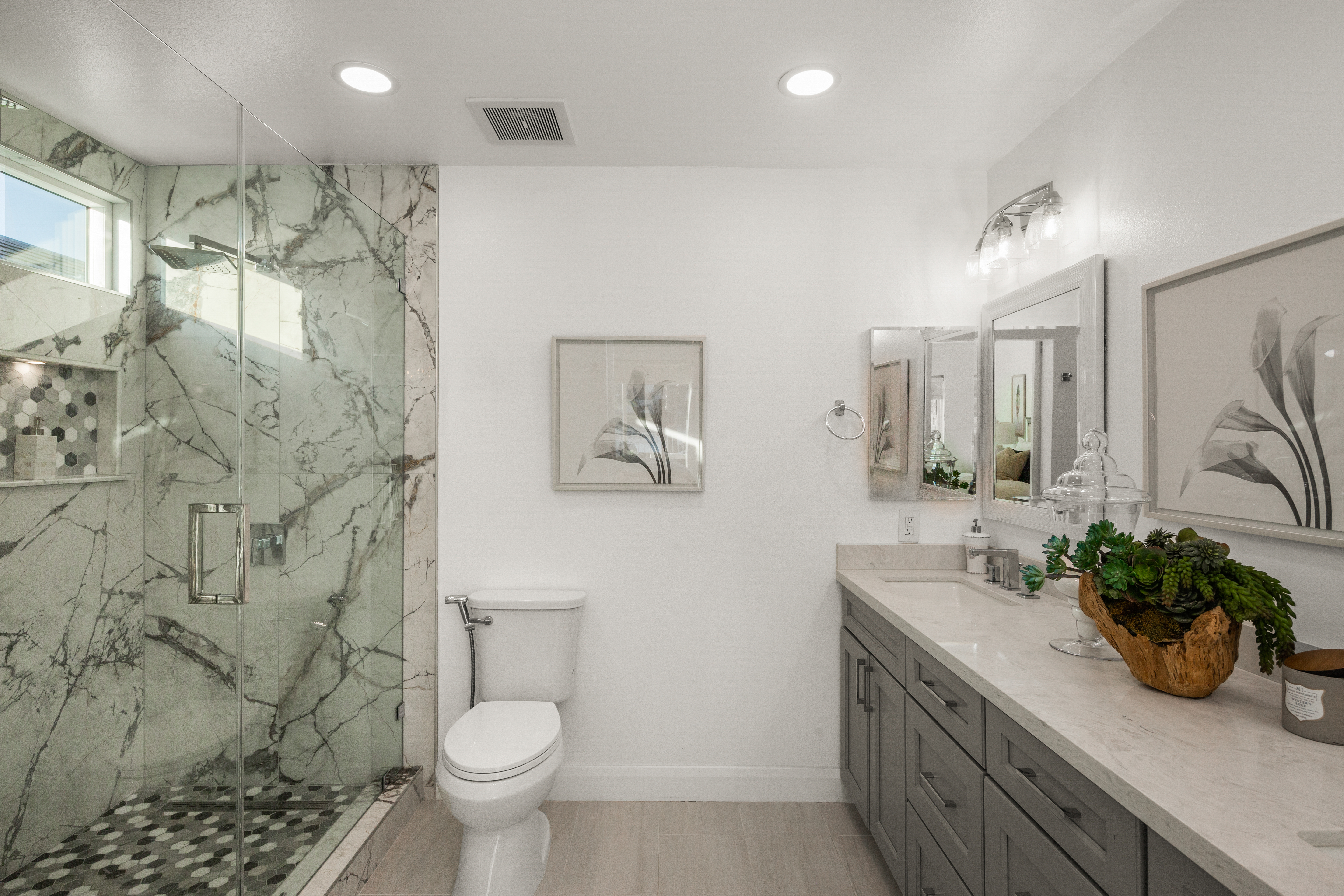 22481 Overlake 
