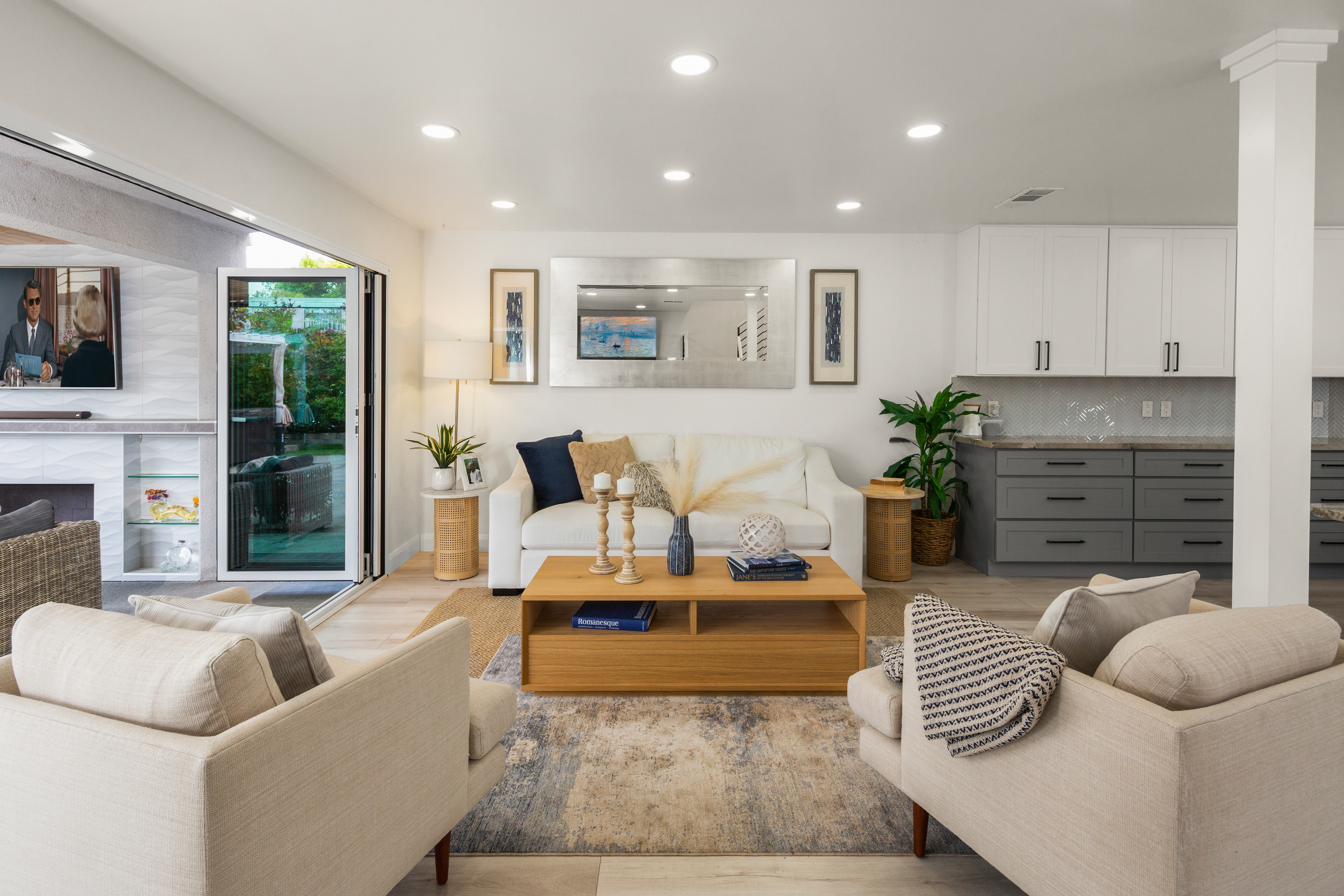 22481 Overlake 