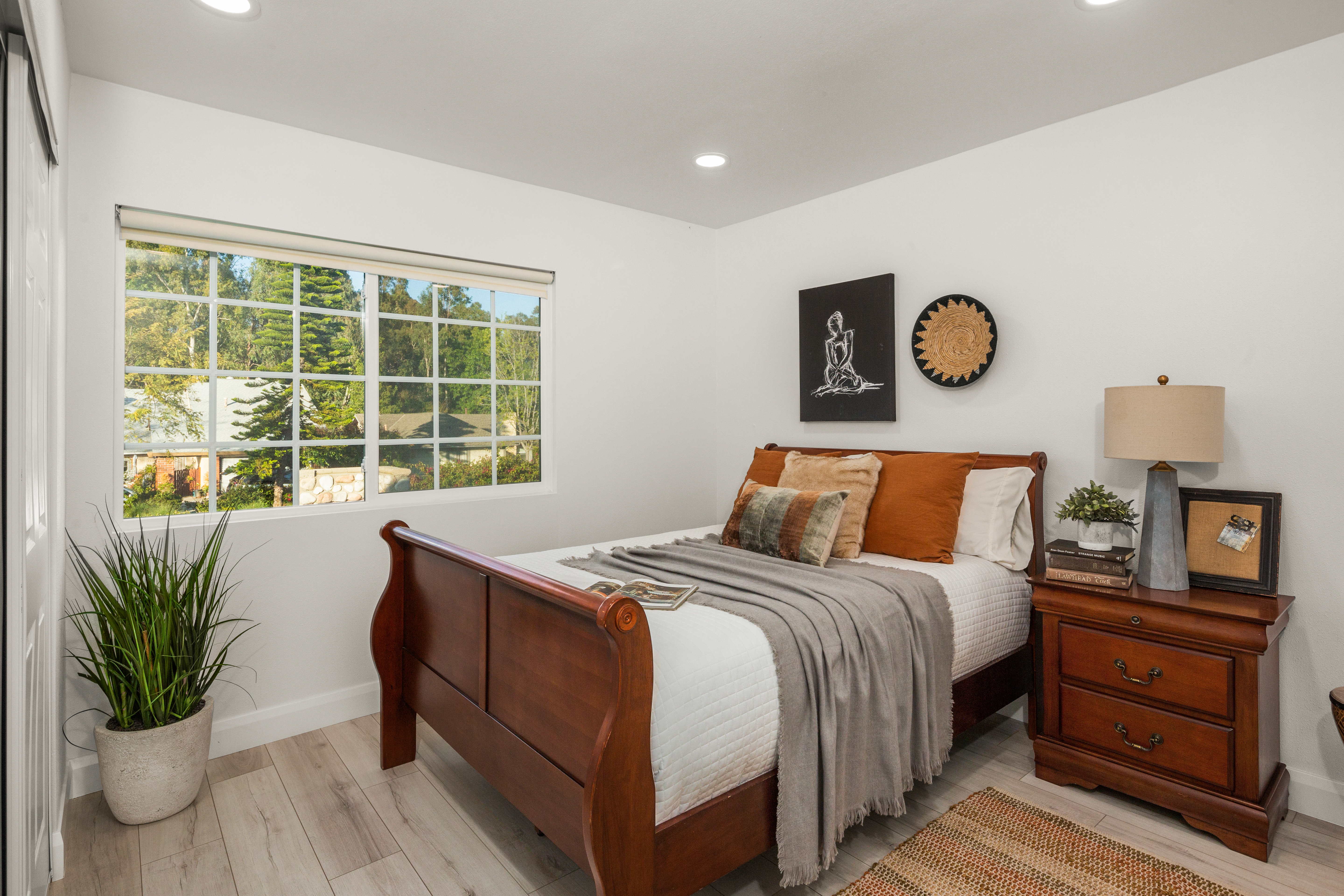 22481 Overlake 