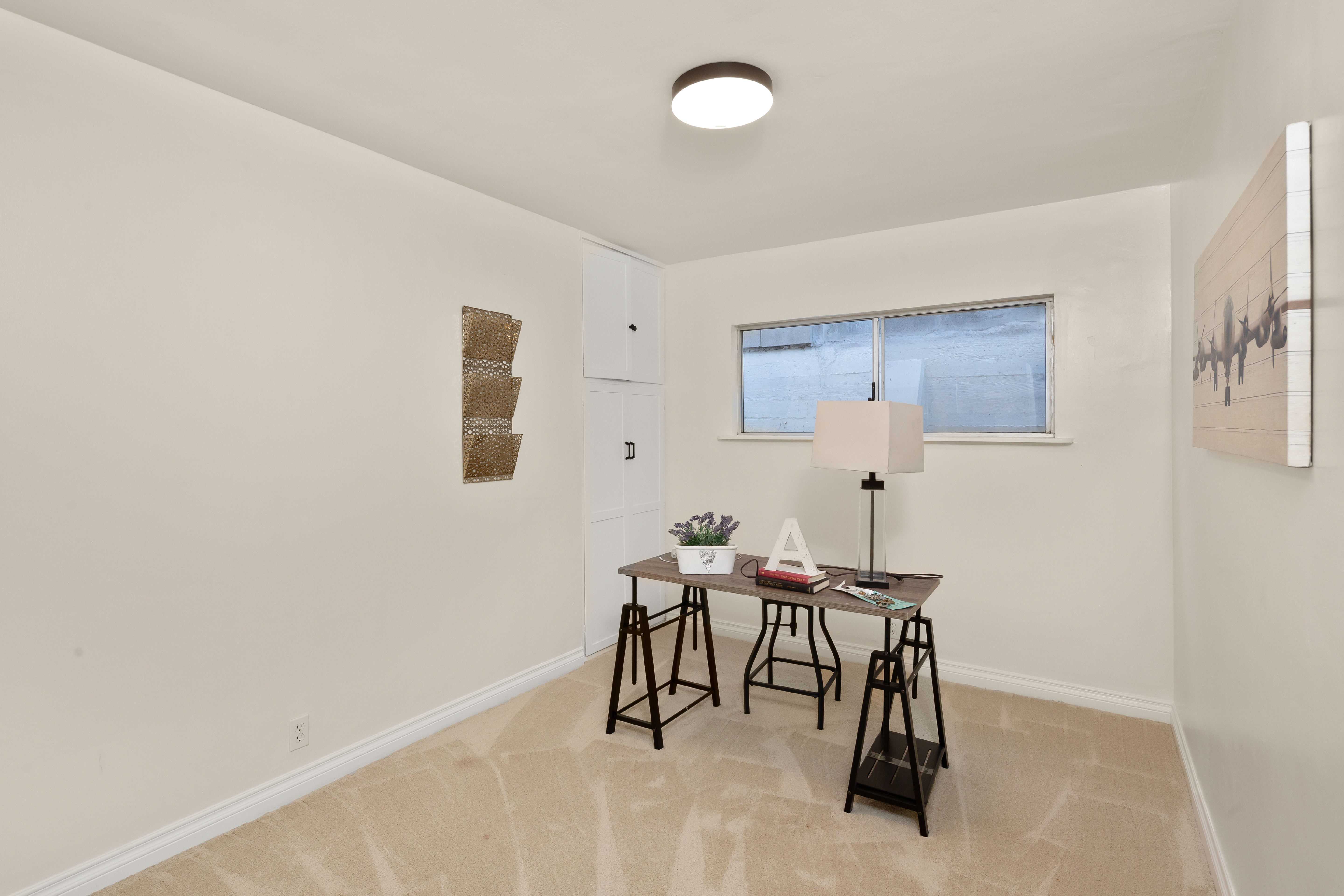 1213 East Avocado Crest Road 