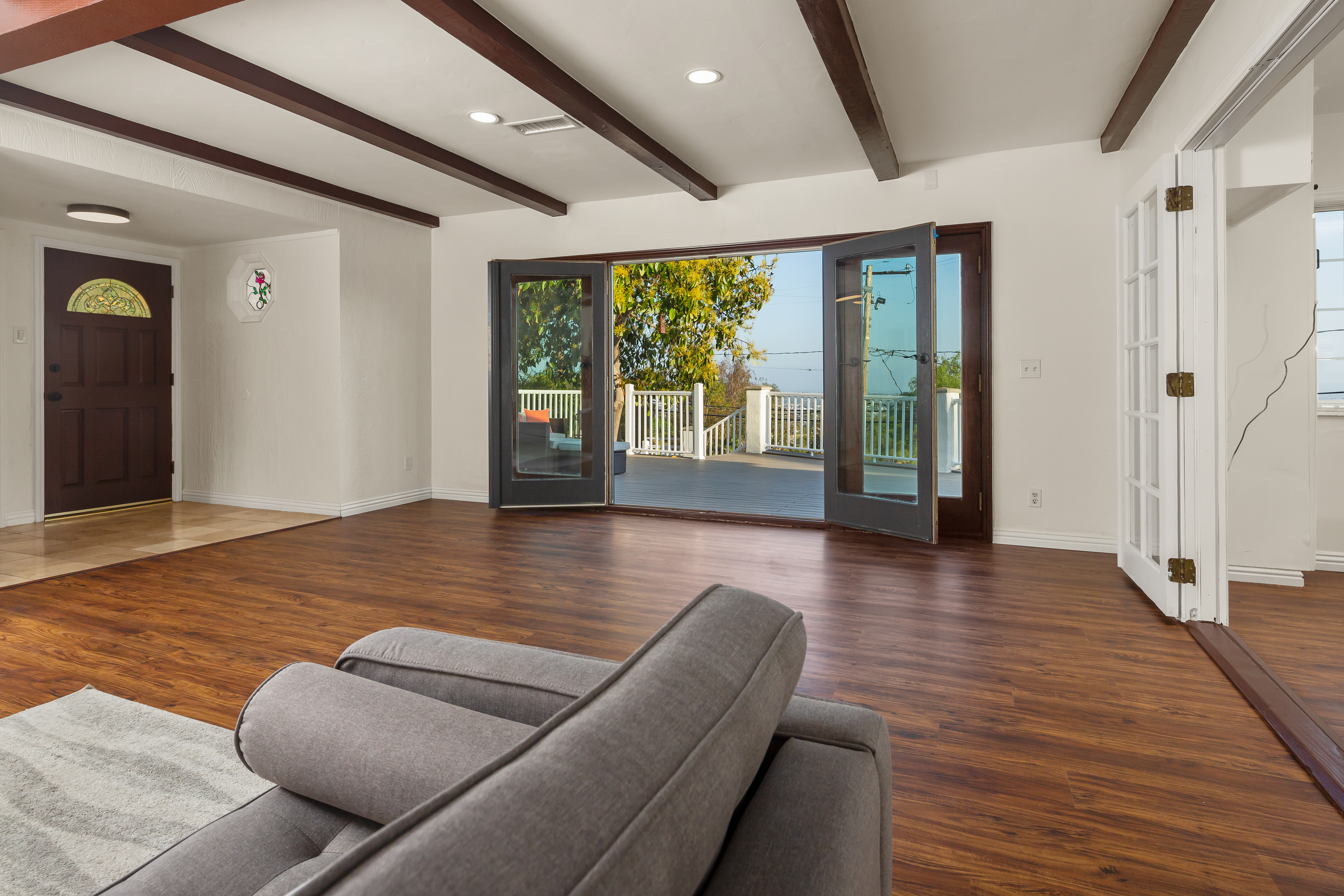 1213 East Avocado Crest Road 
