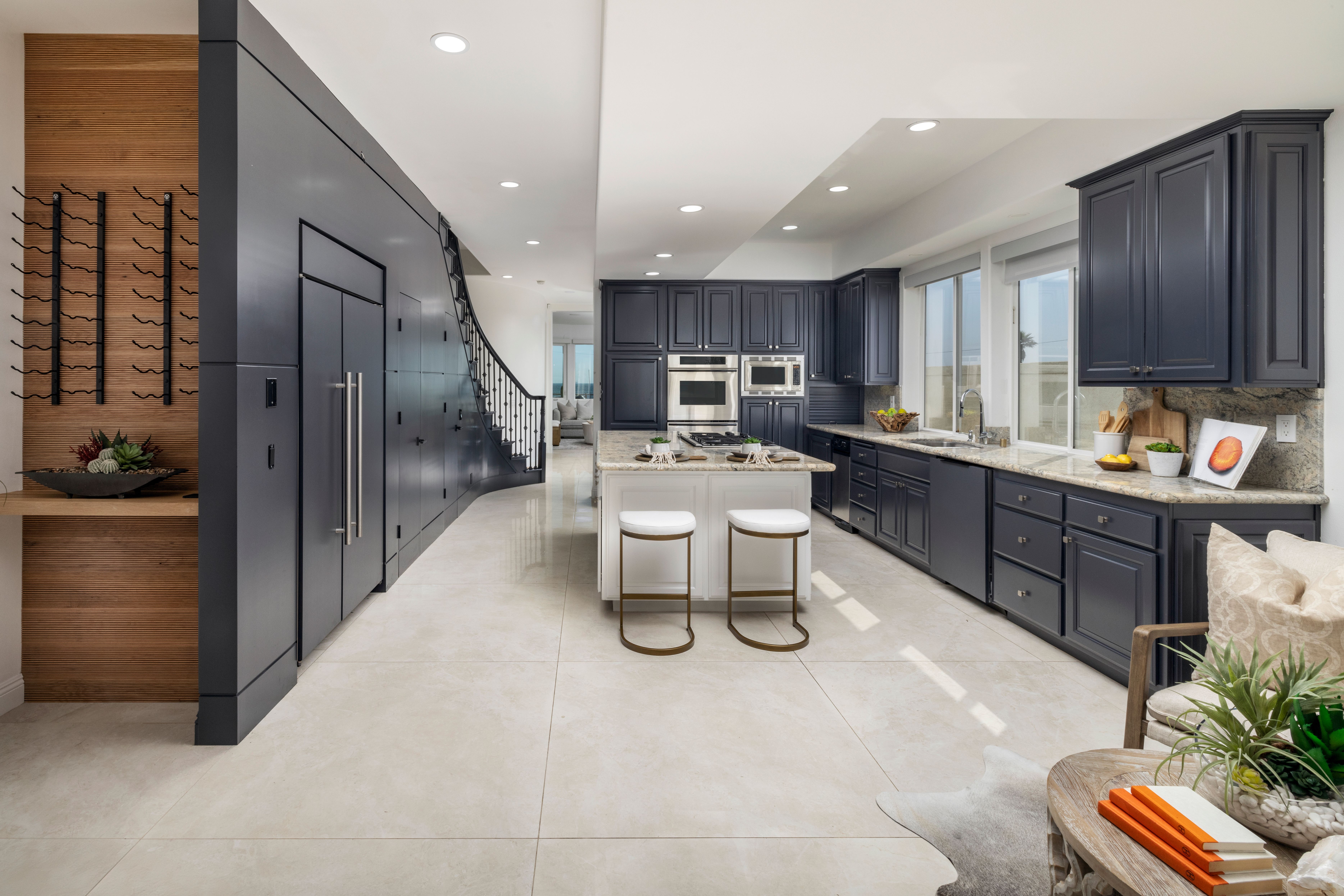 2110 Pacific Coast Highway 
