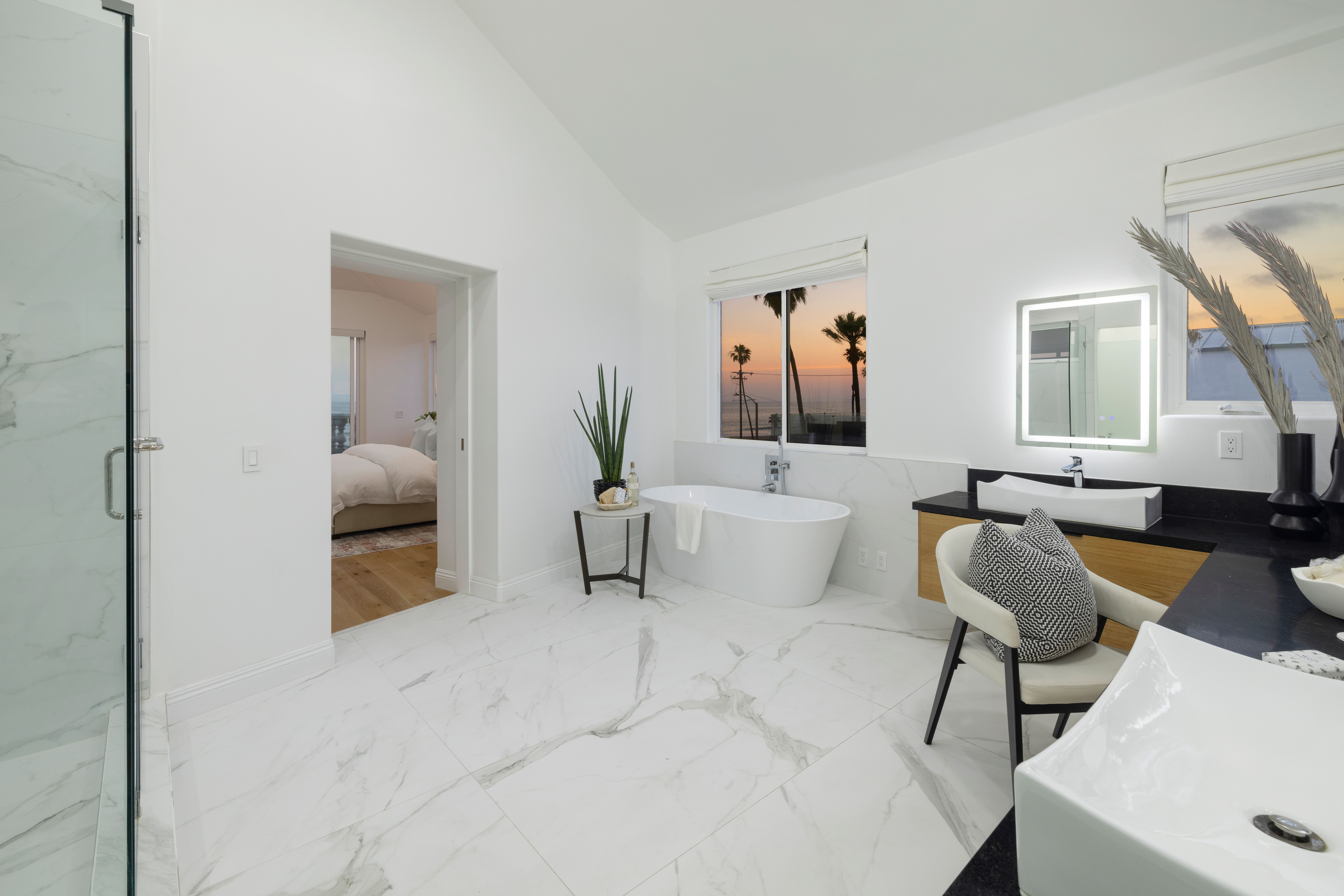 2110 Pacific Coast Highway 