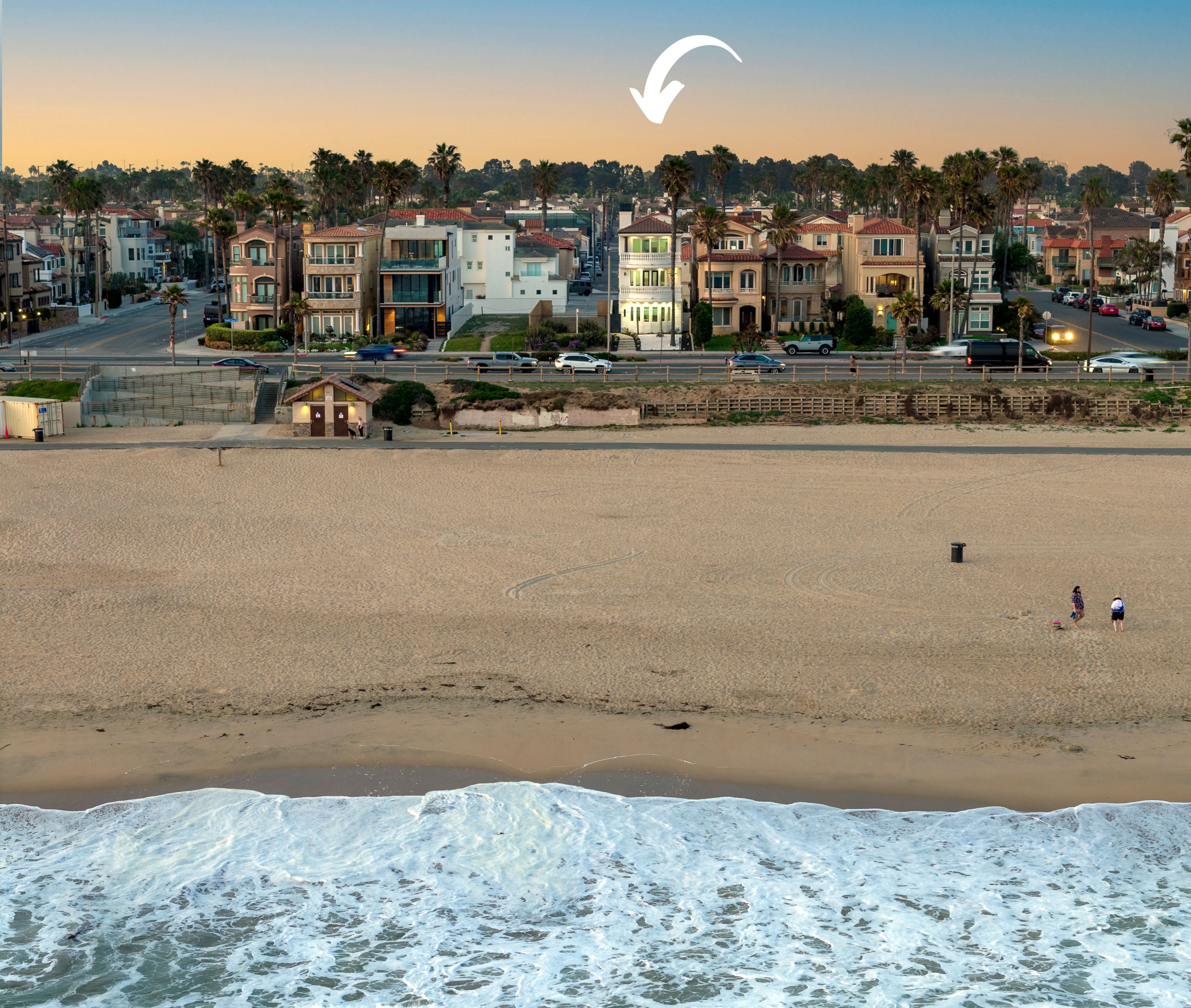 2110 Pacific Coast Highway 
