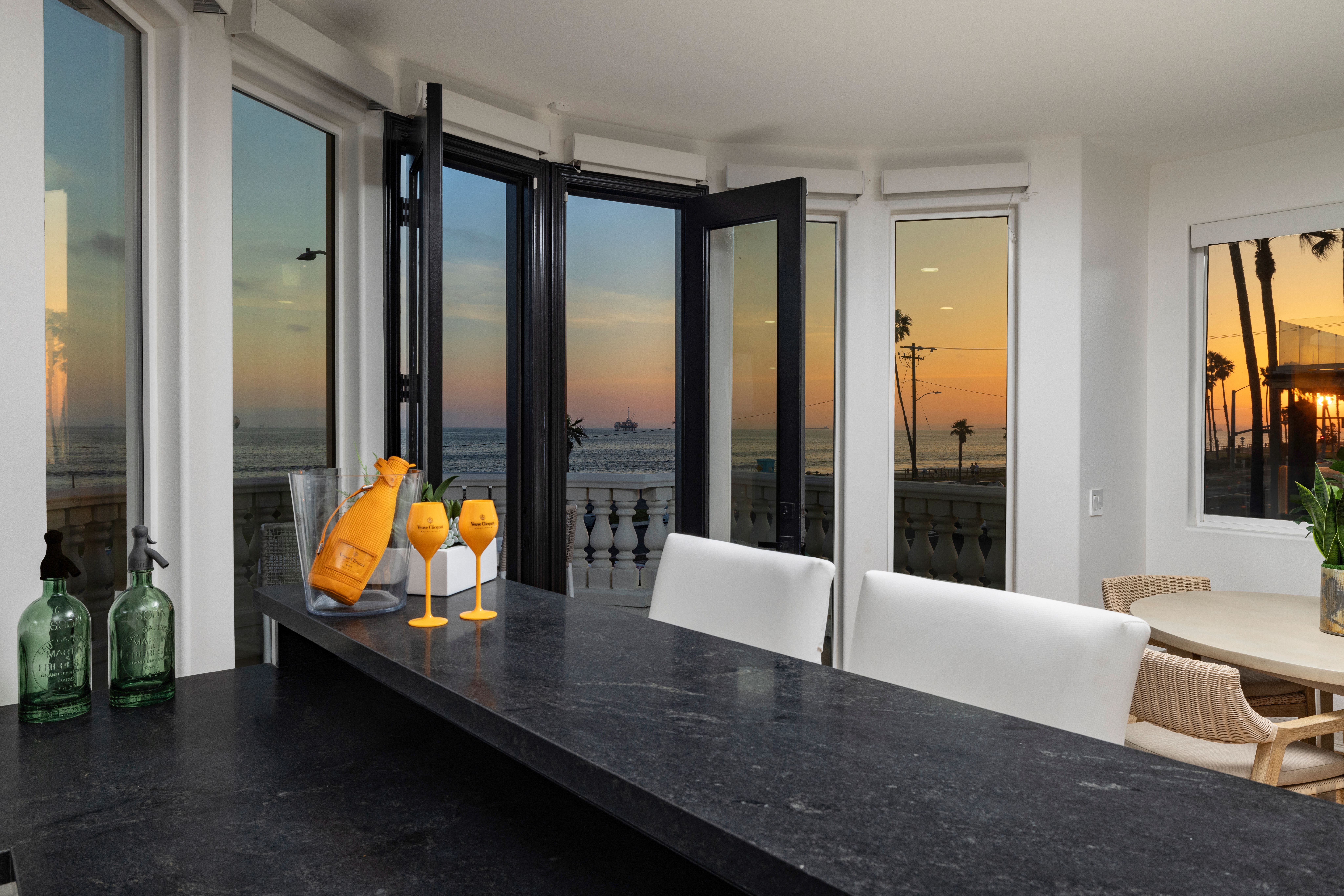 2110 Pacific Coast Highway 