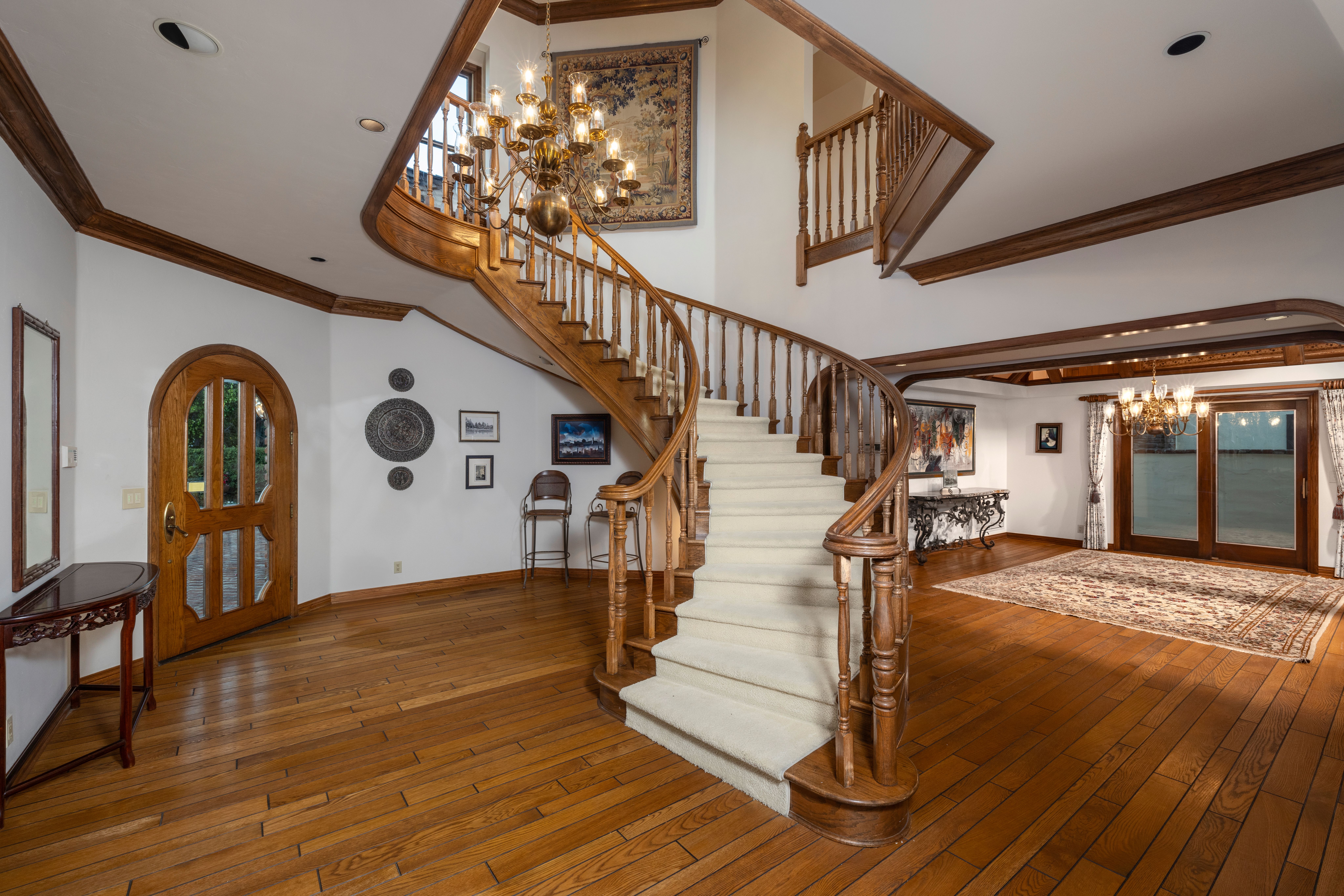 3332 Venture Drive 