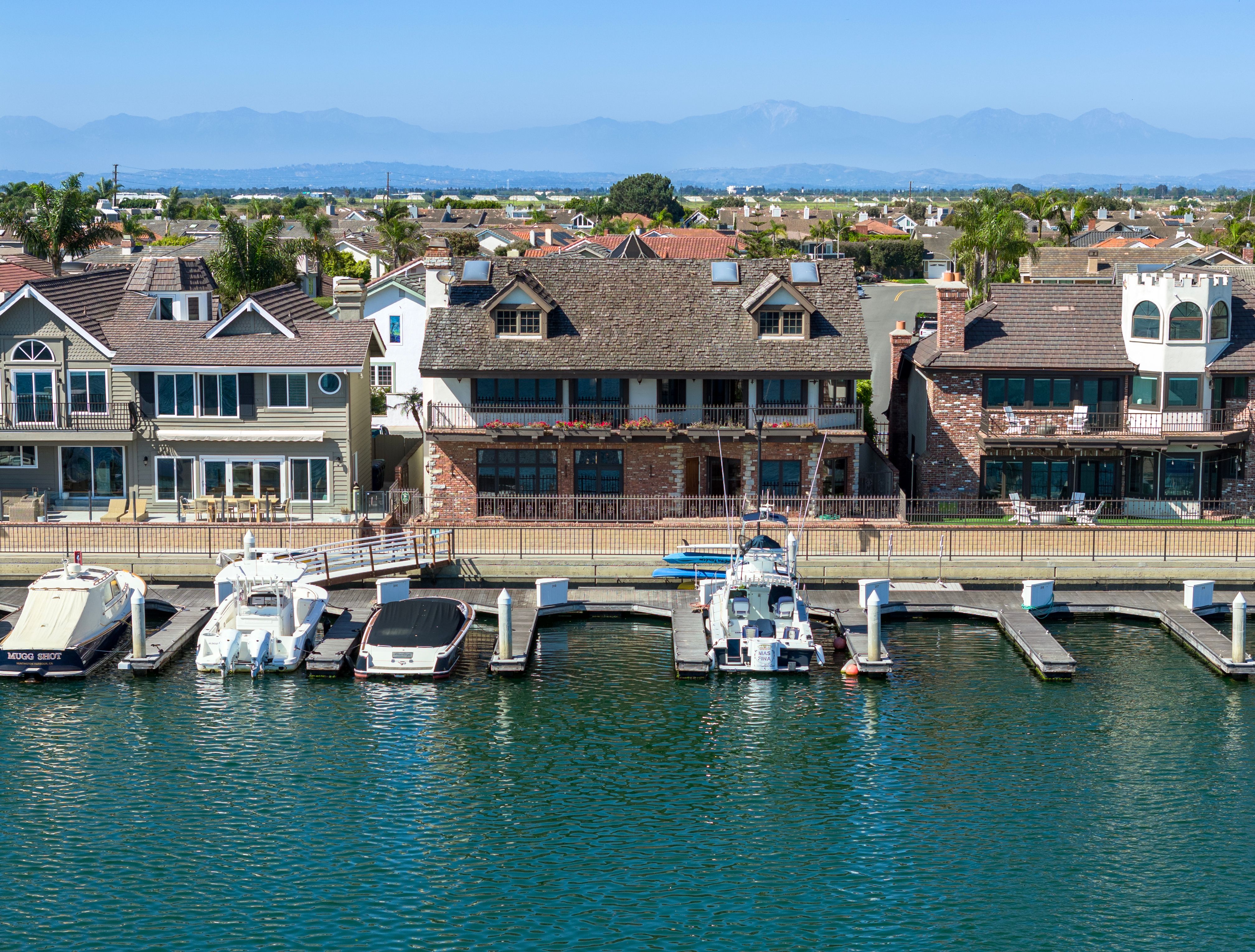 3332 Venture Drive 