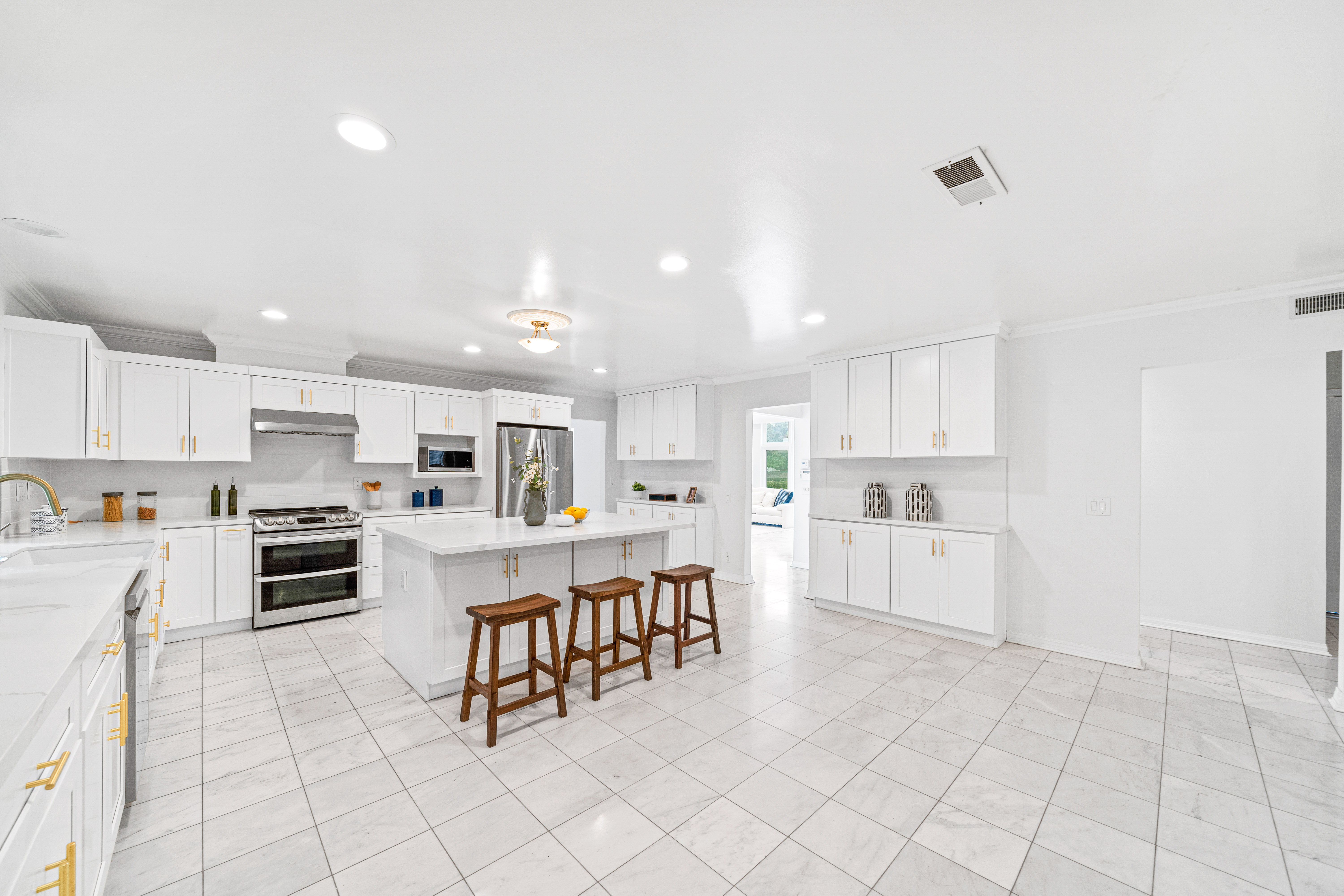 33706 Calle Miramar 