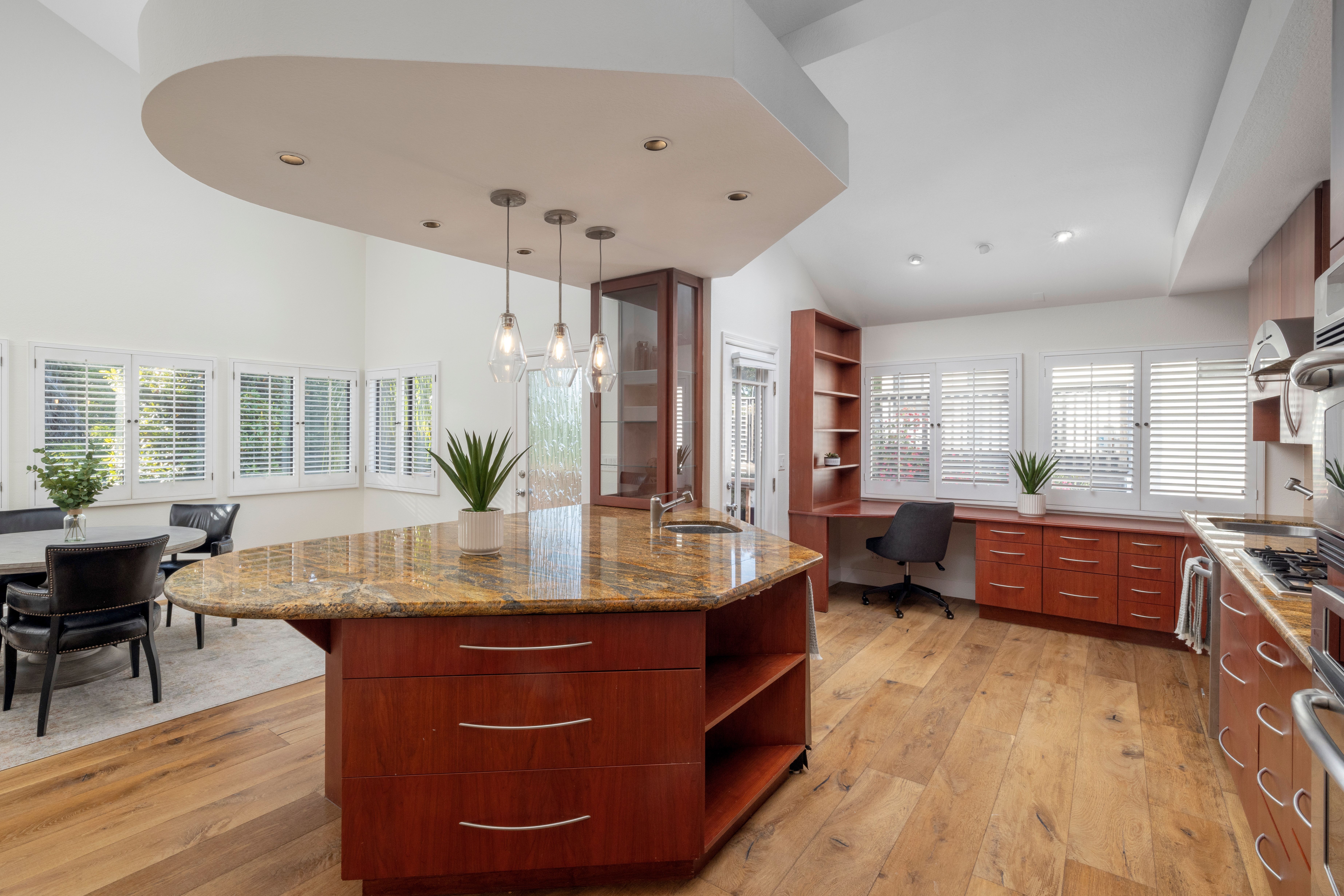 367 Newport Glen Court 