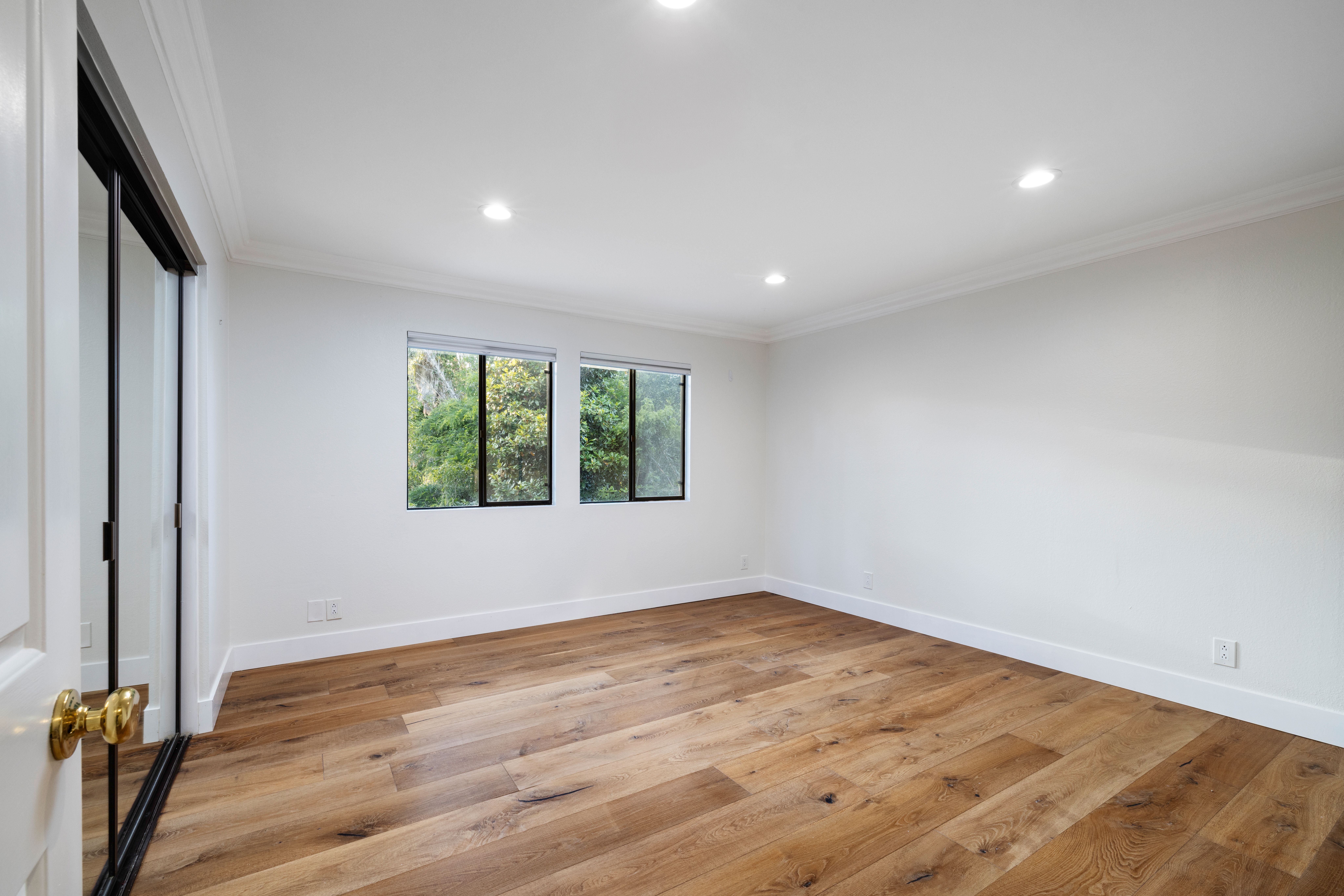 367 Newport Glen Court 