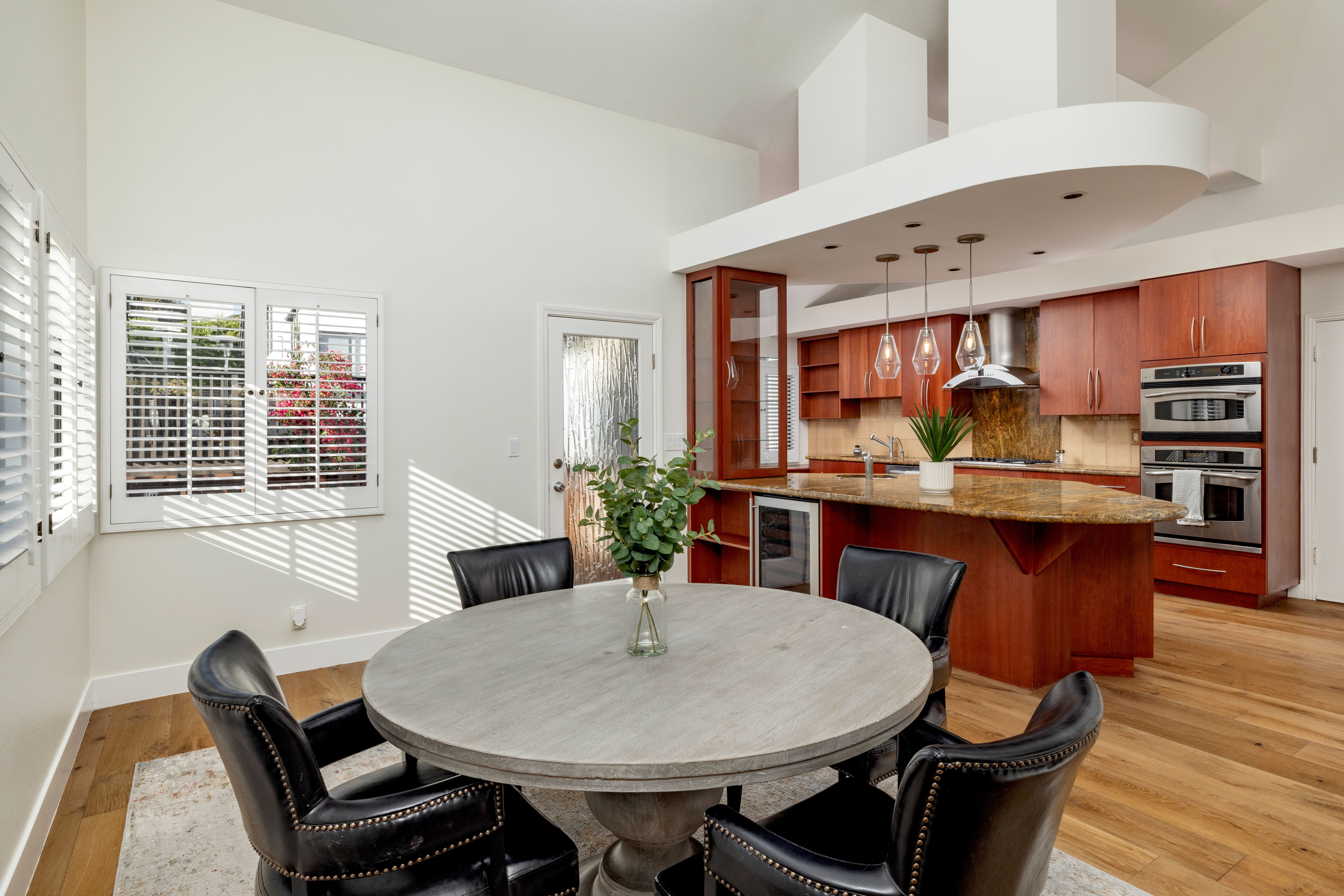 367 Newport Glen Court 