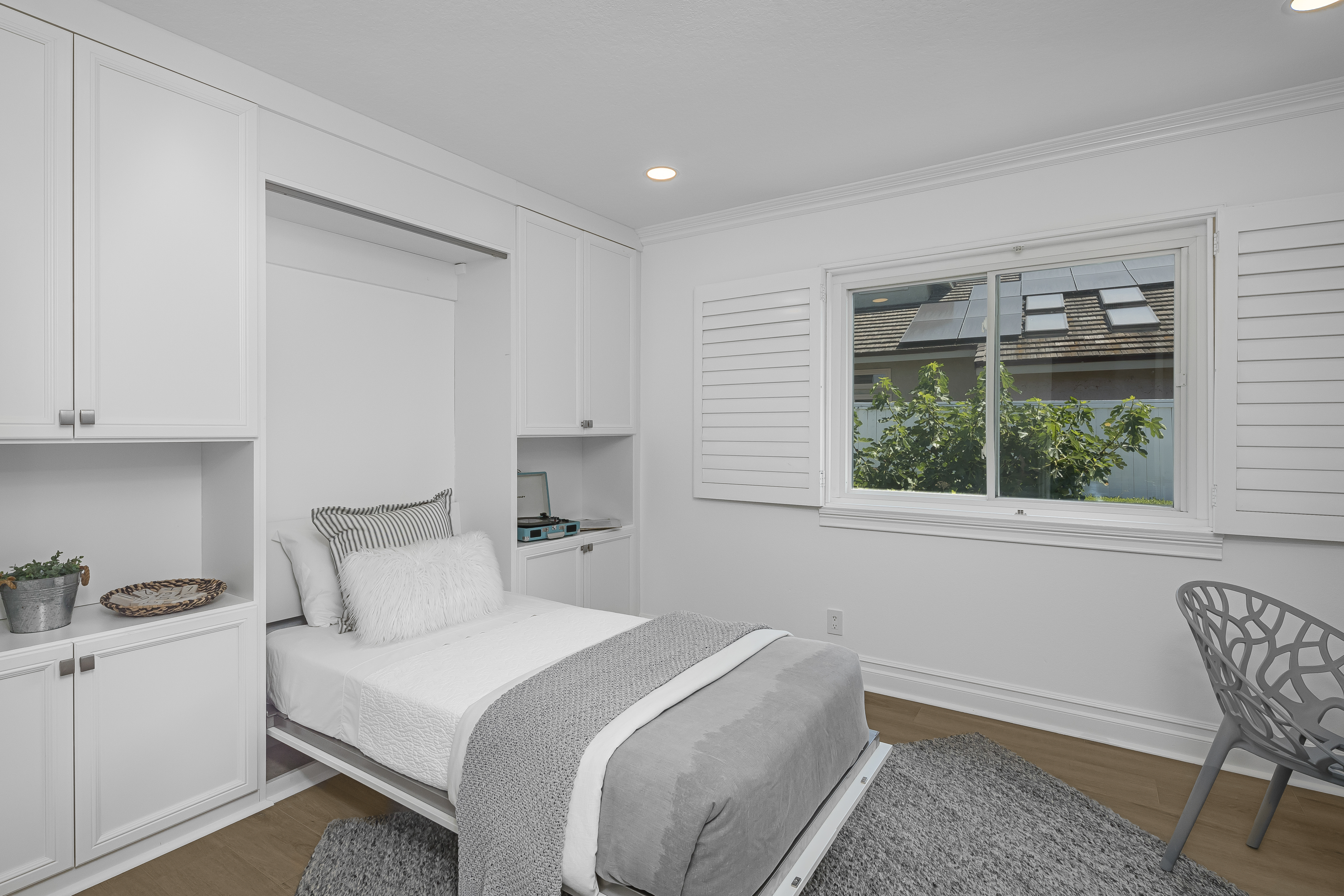28112 Bedford Drive 