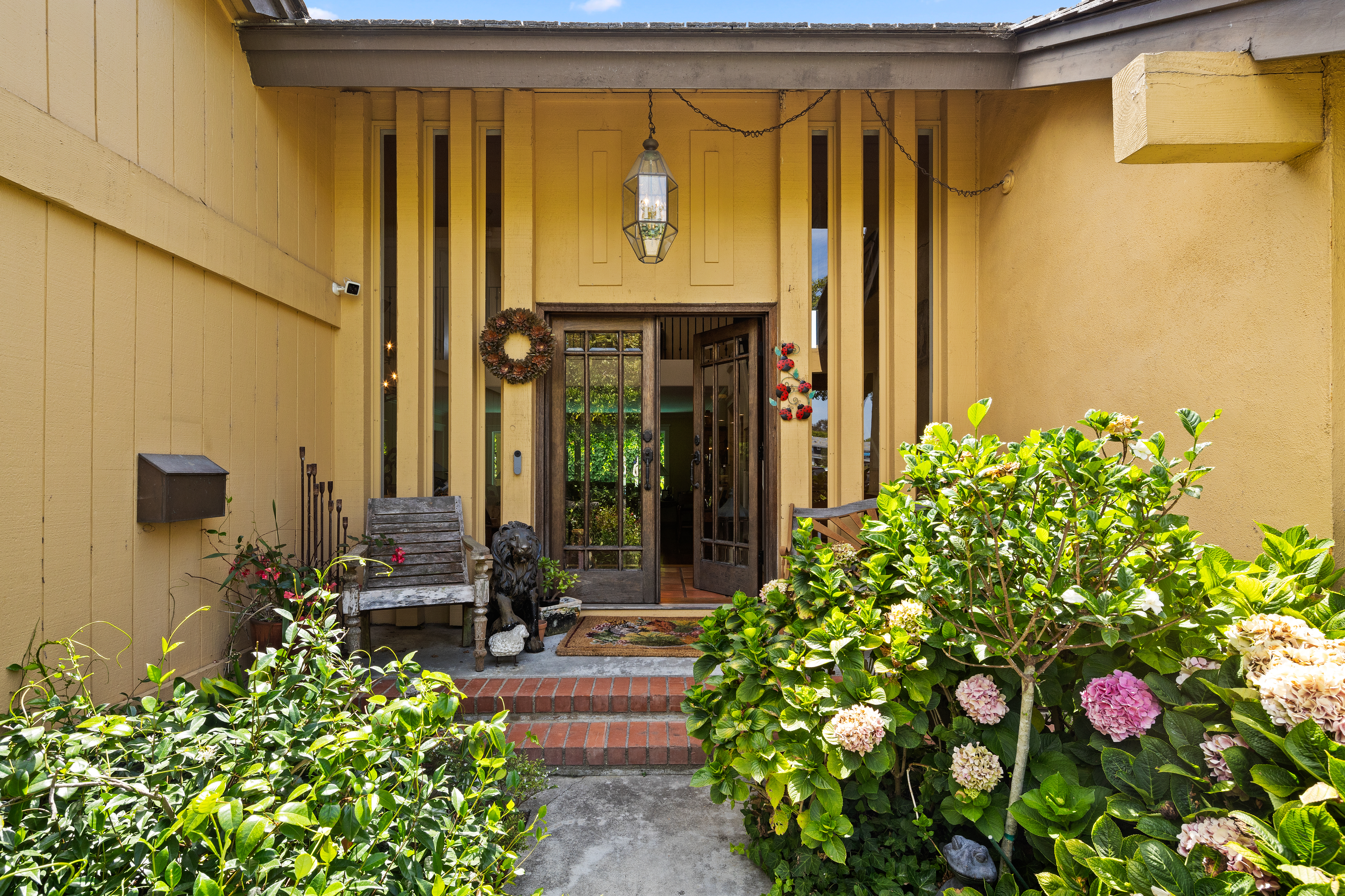 1785 Hummingbird Drive 