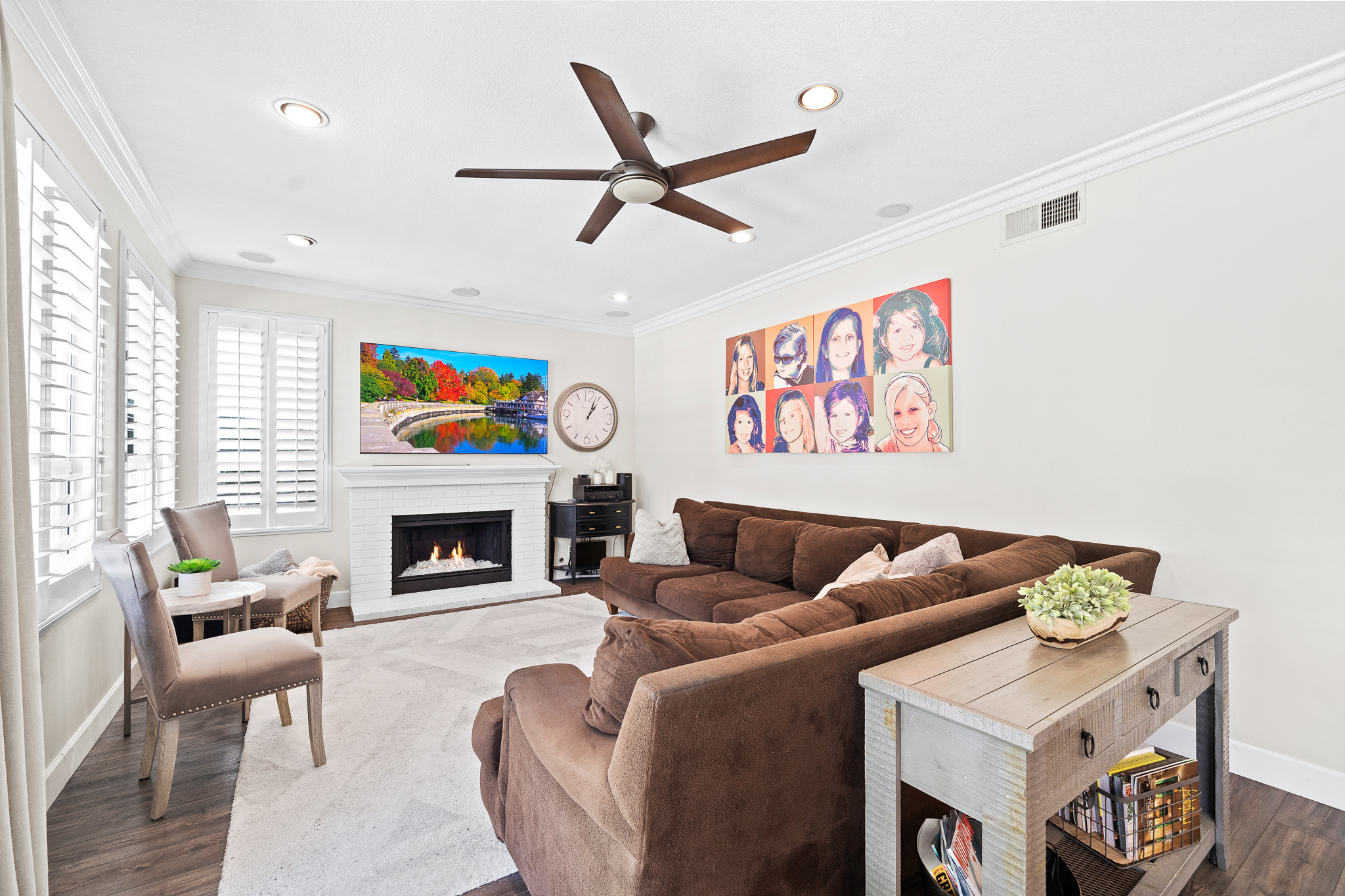 22622 White Oaks 