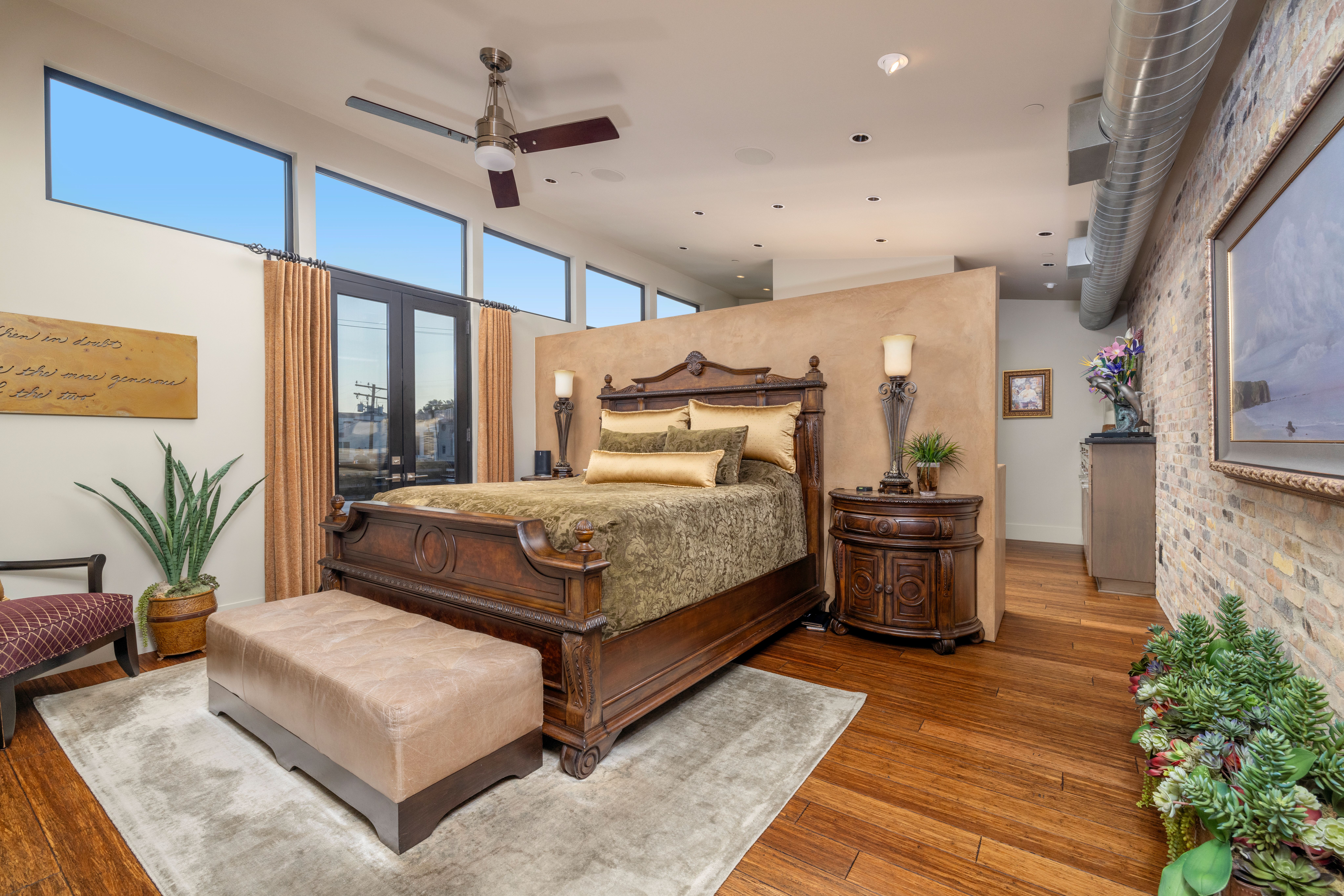 301 2nd Street 