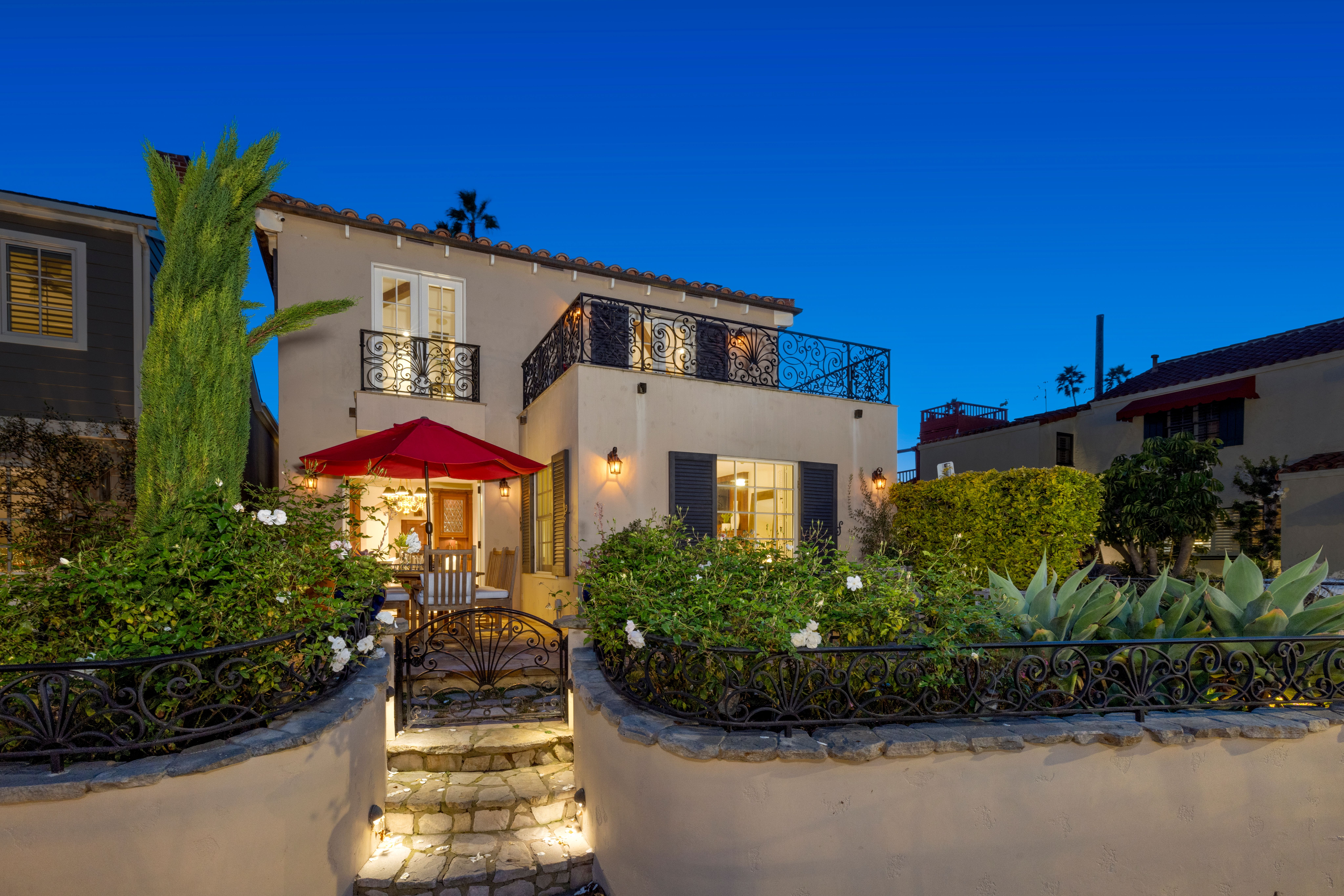 5634 Naples Canal 