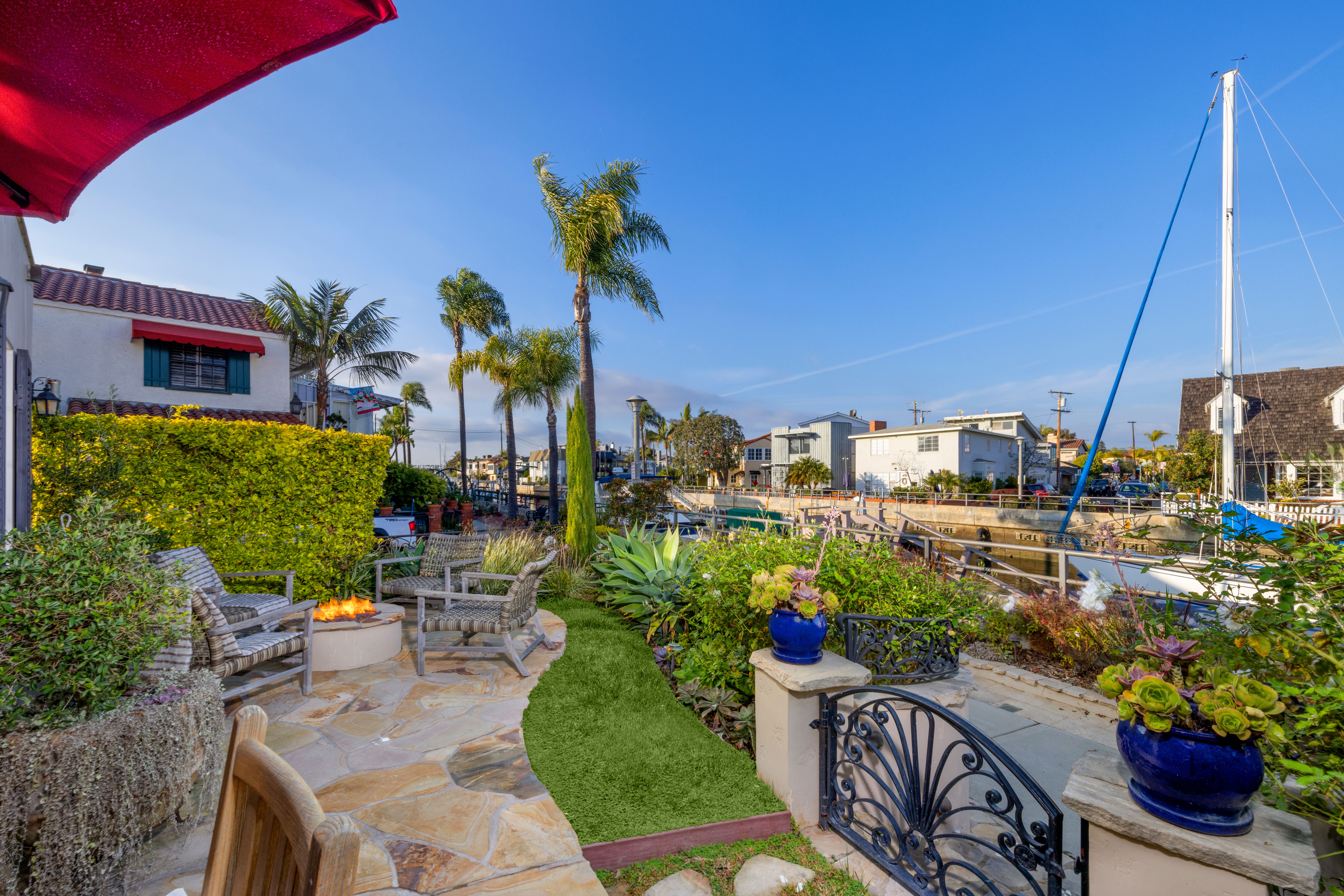 5634 Naples Canal 
