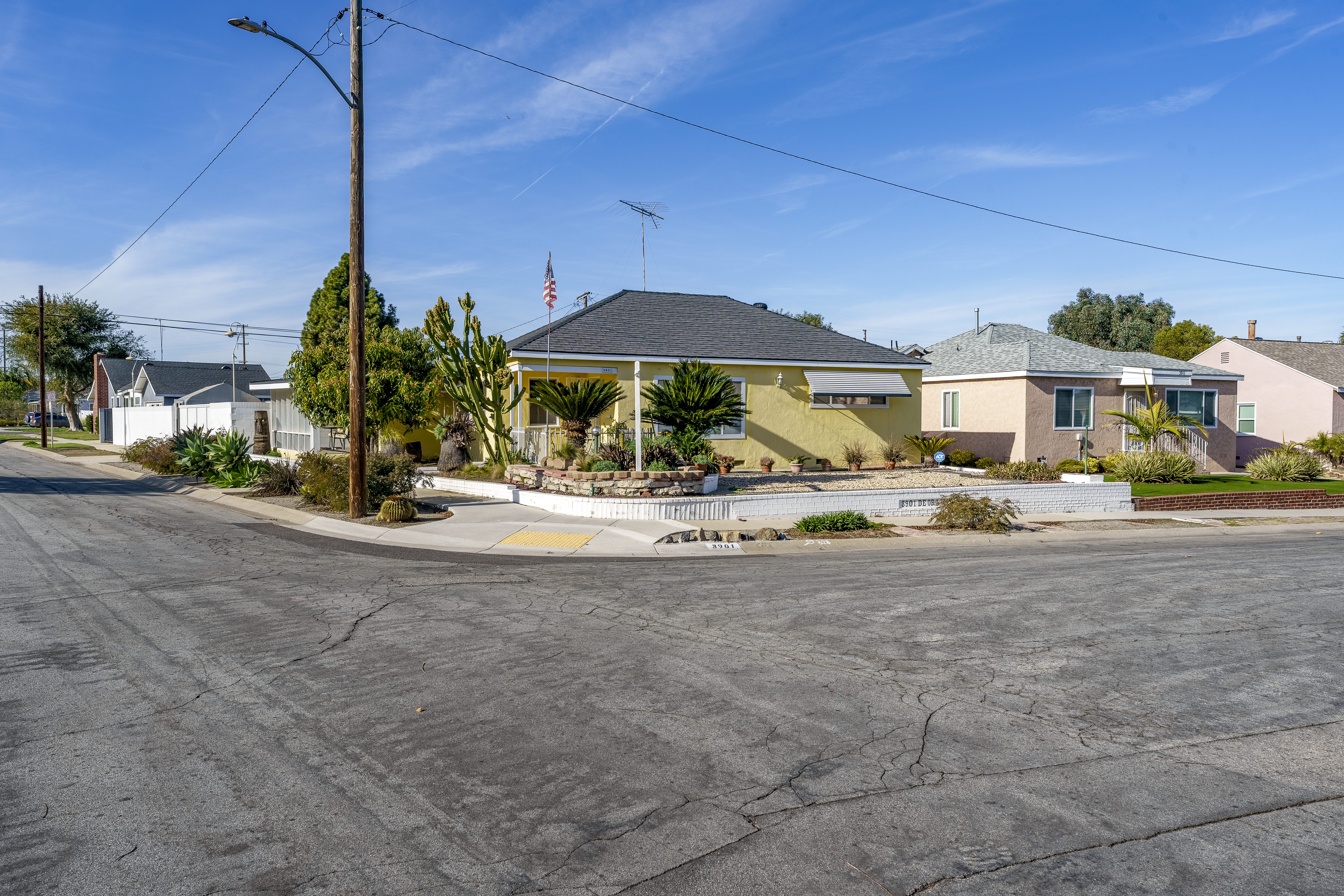 3901 East De Ora Way 