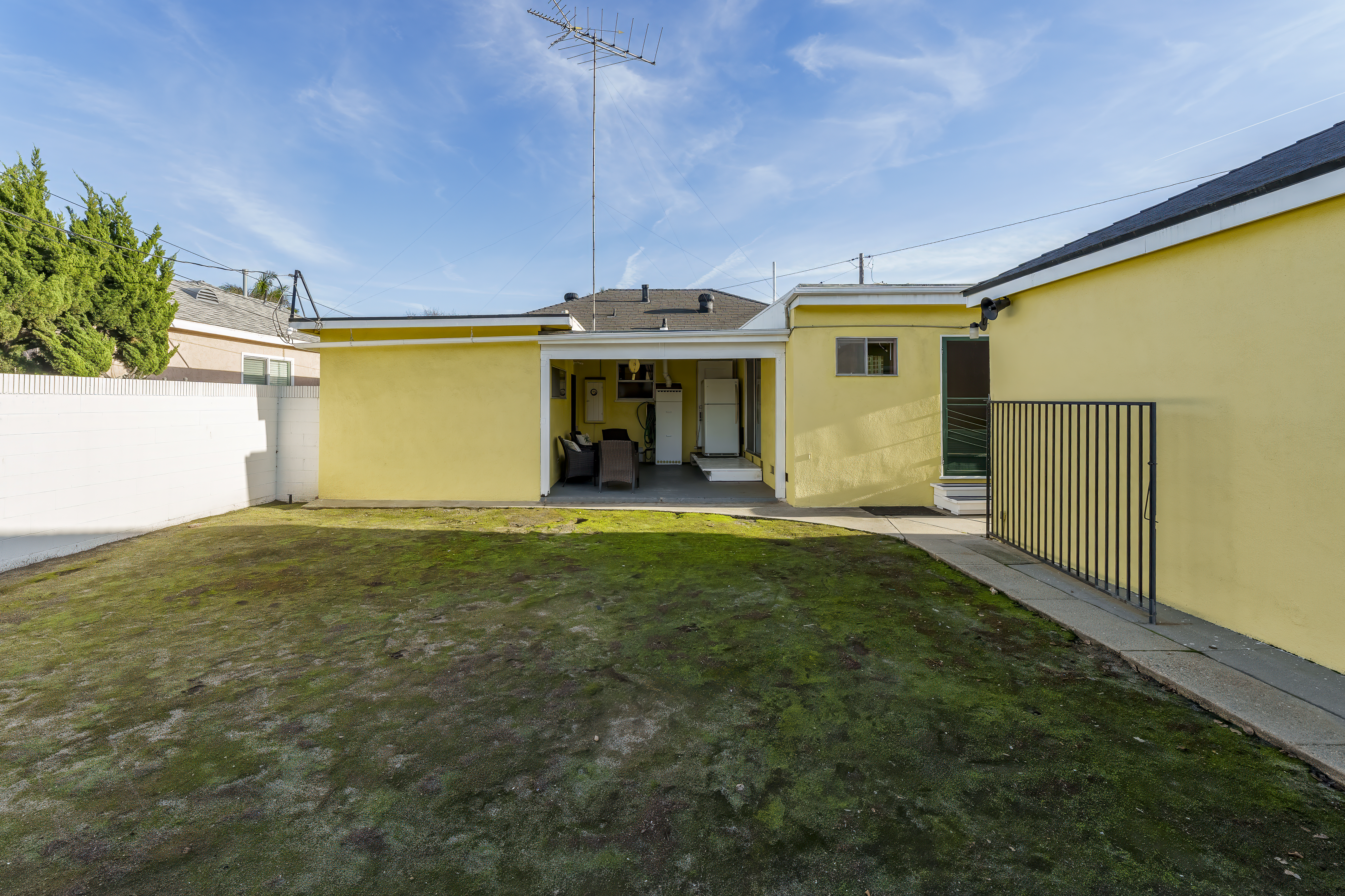 3901 East De Ora Way 