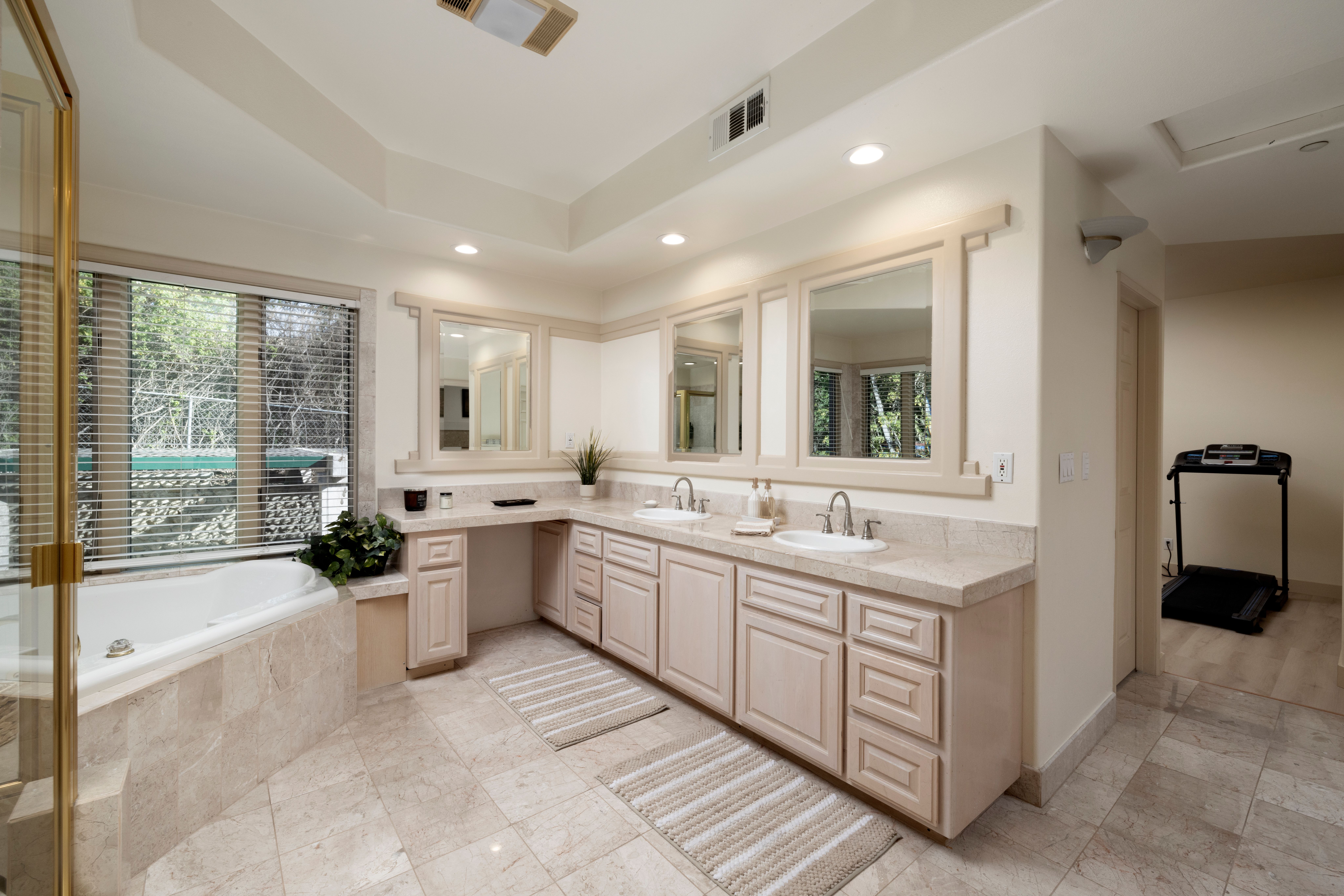 12882 View Ridge Drive 
