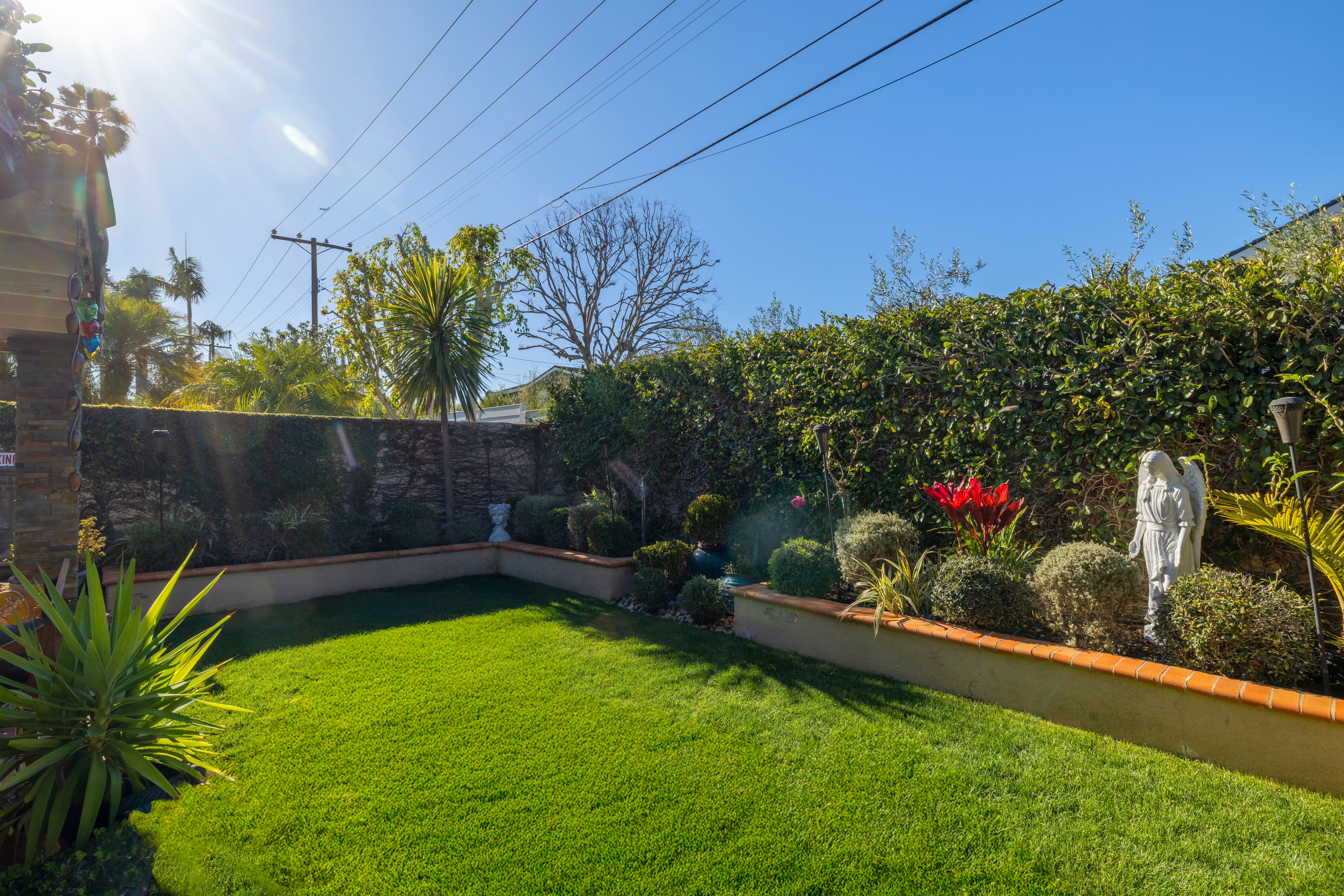 85 Pelican Court 