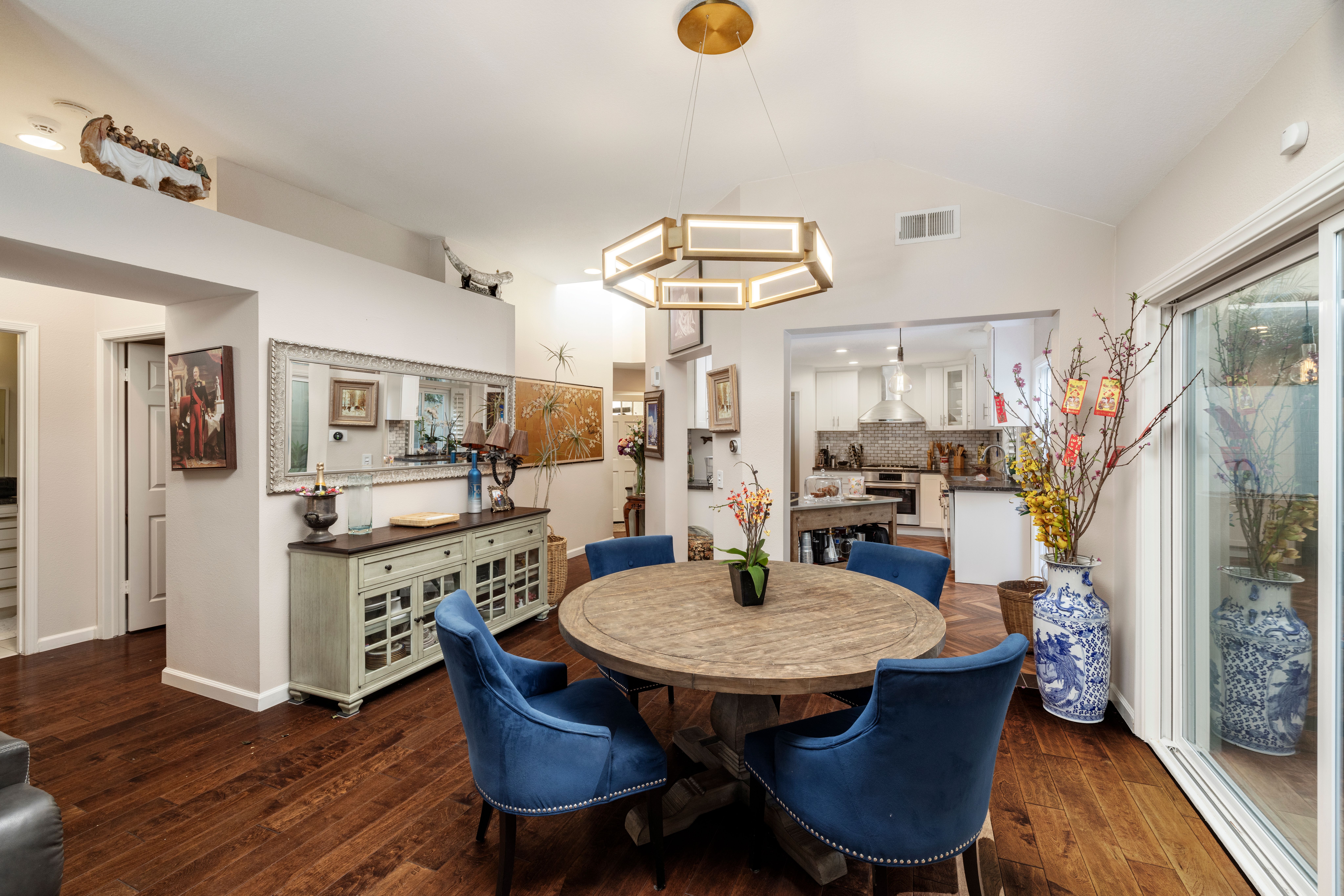 85 Pelican Court 