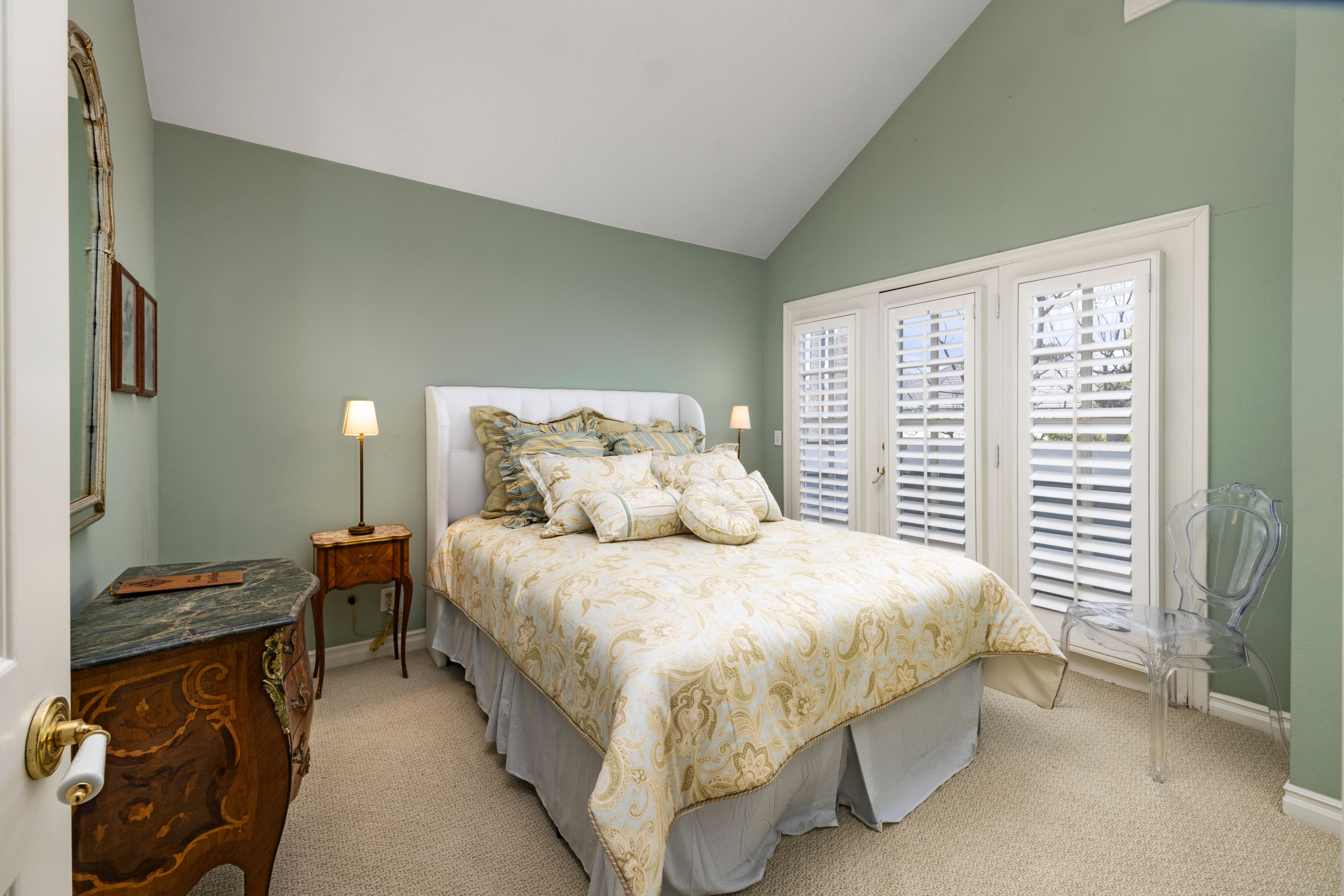 16101 Whitecap Lane 