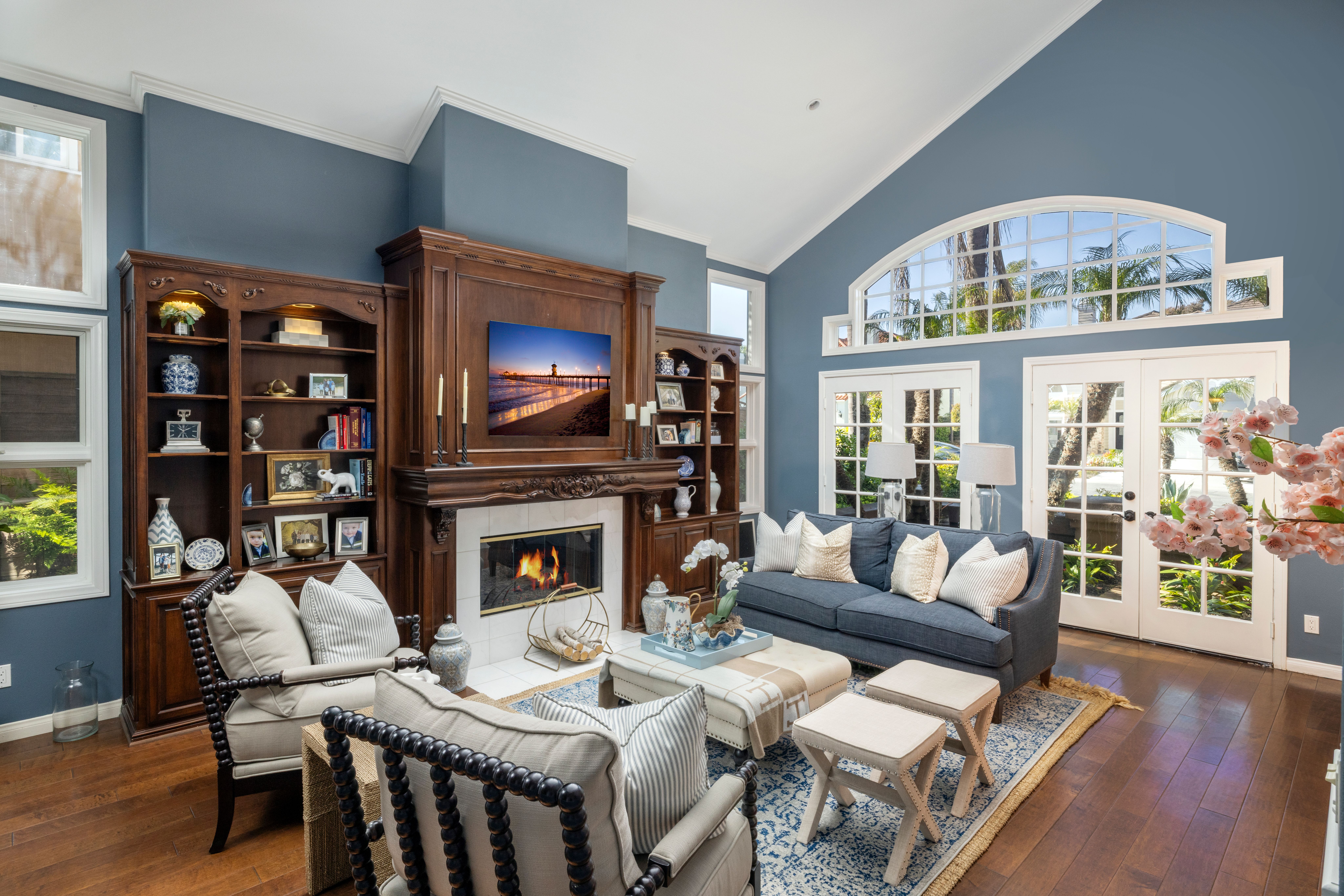 6592 Silverspur Lane 