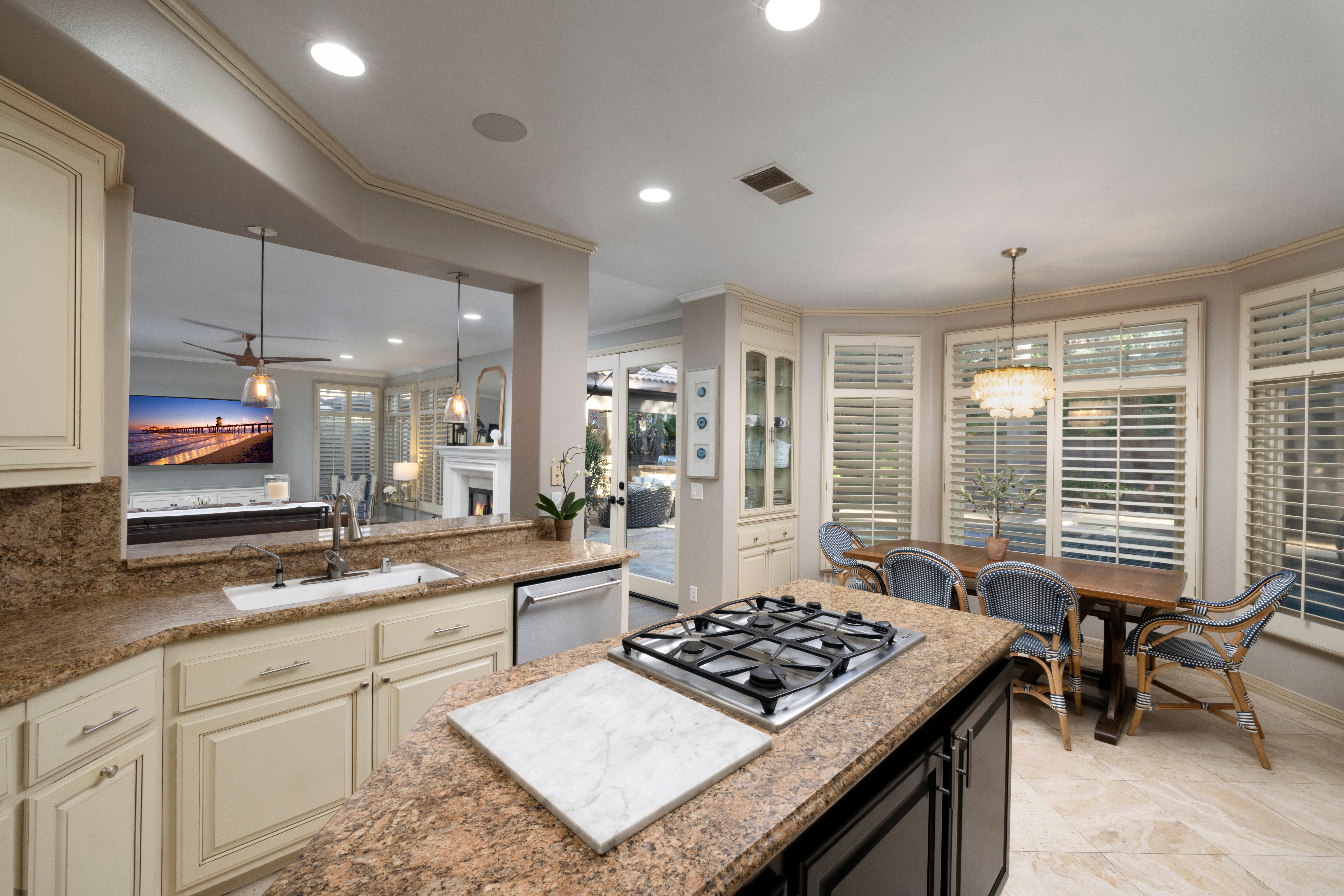 6592 Silverspur Lane 