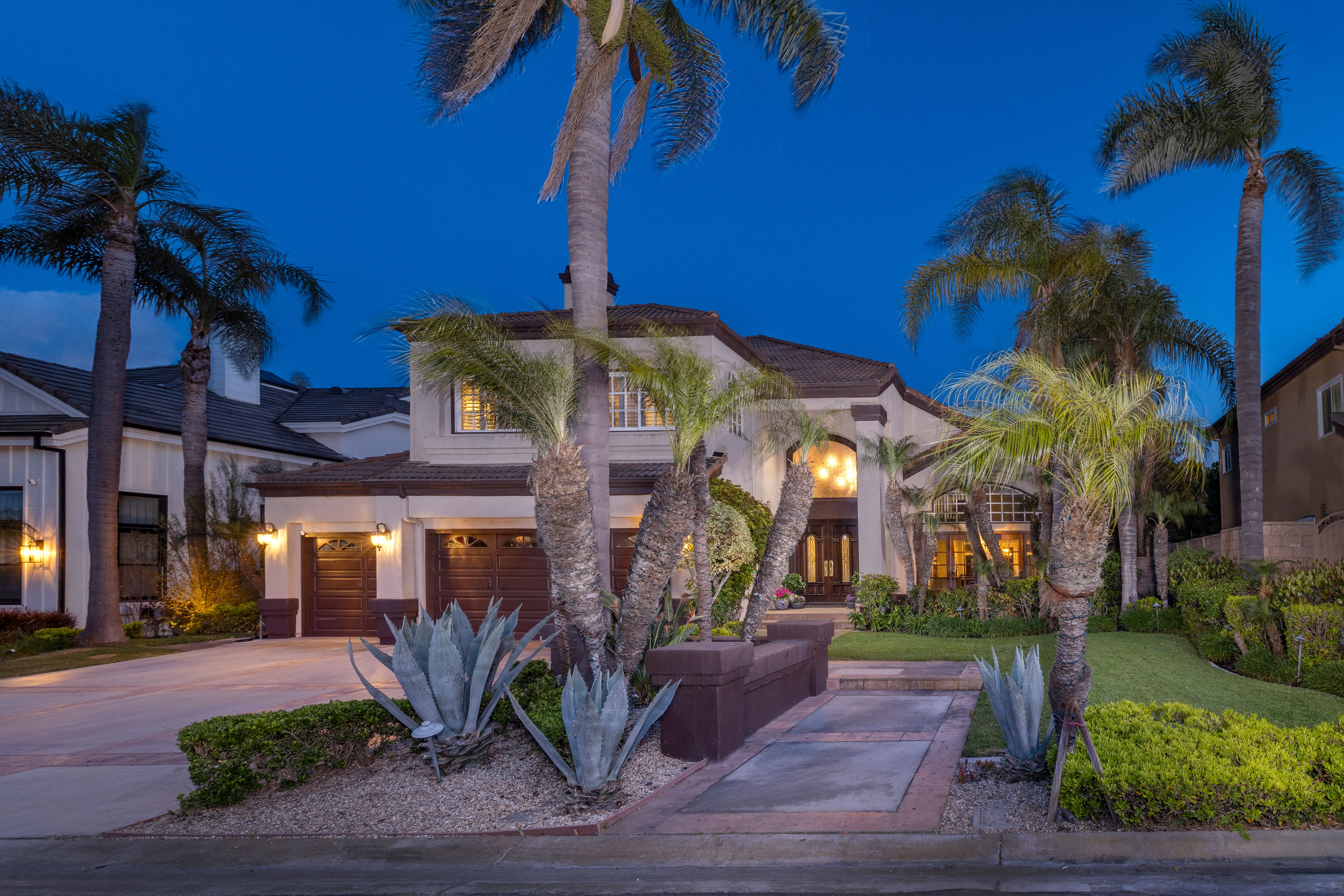 6592 Silverspur Lane 