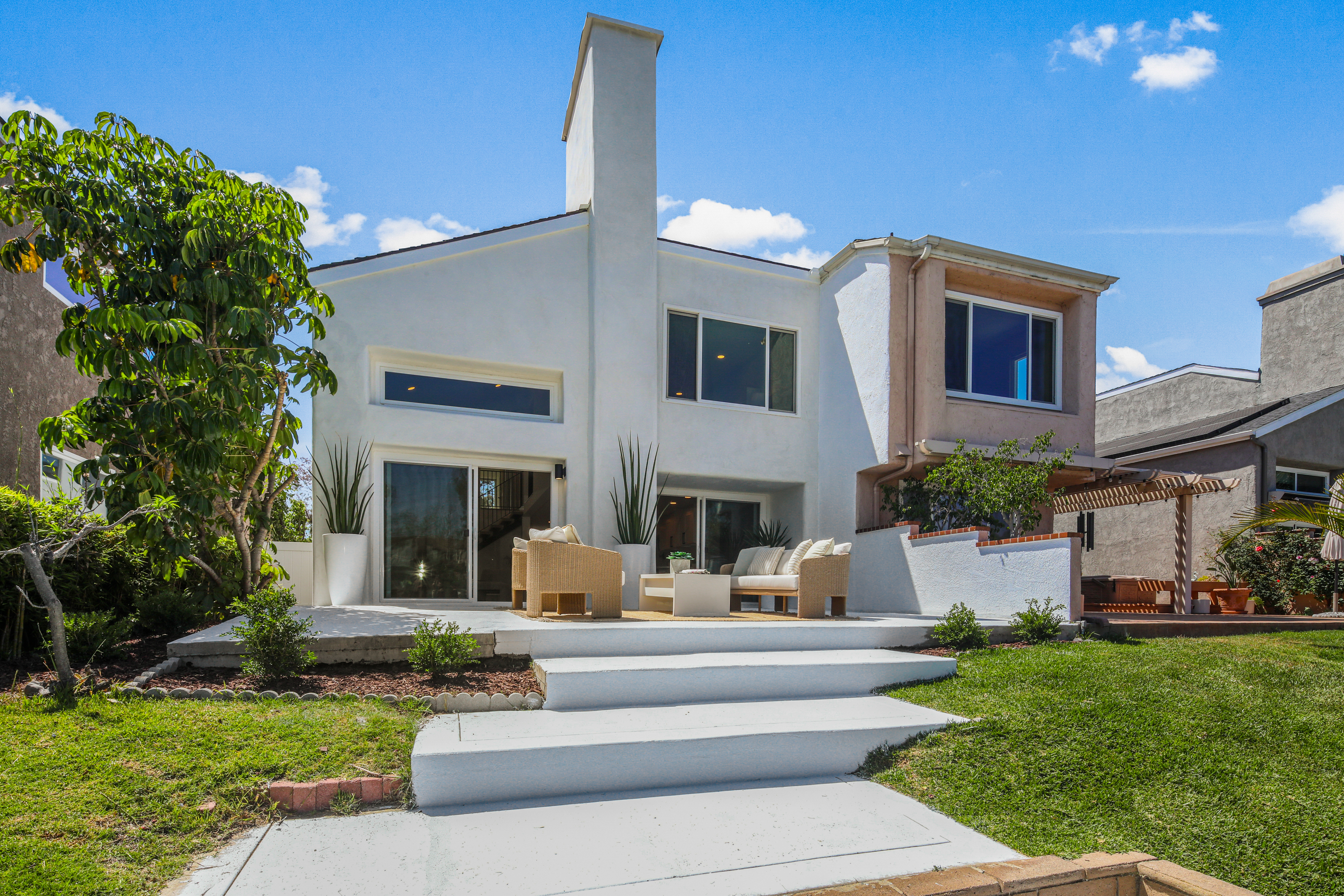 22526 Lake Forest Lane 