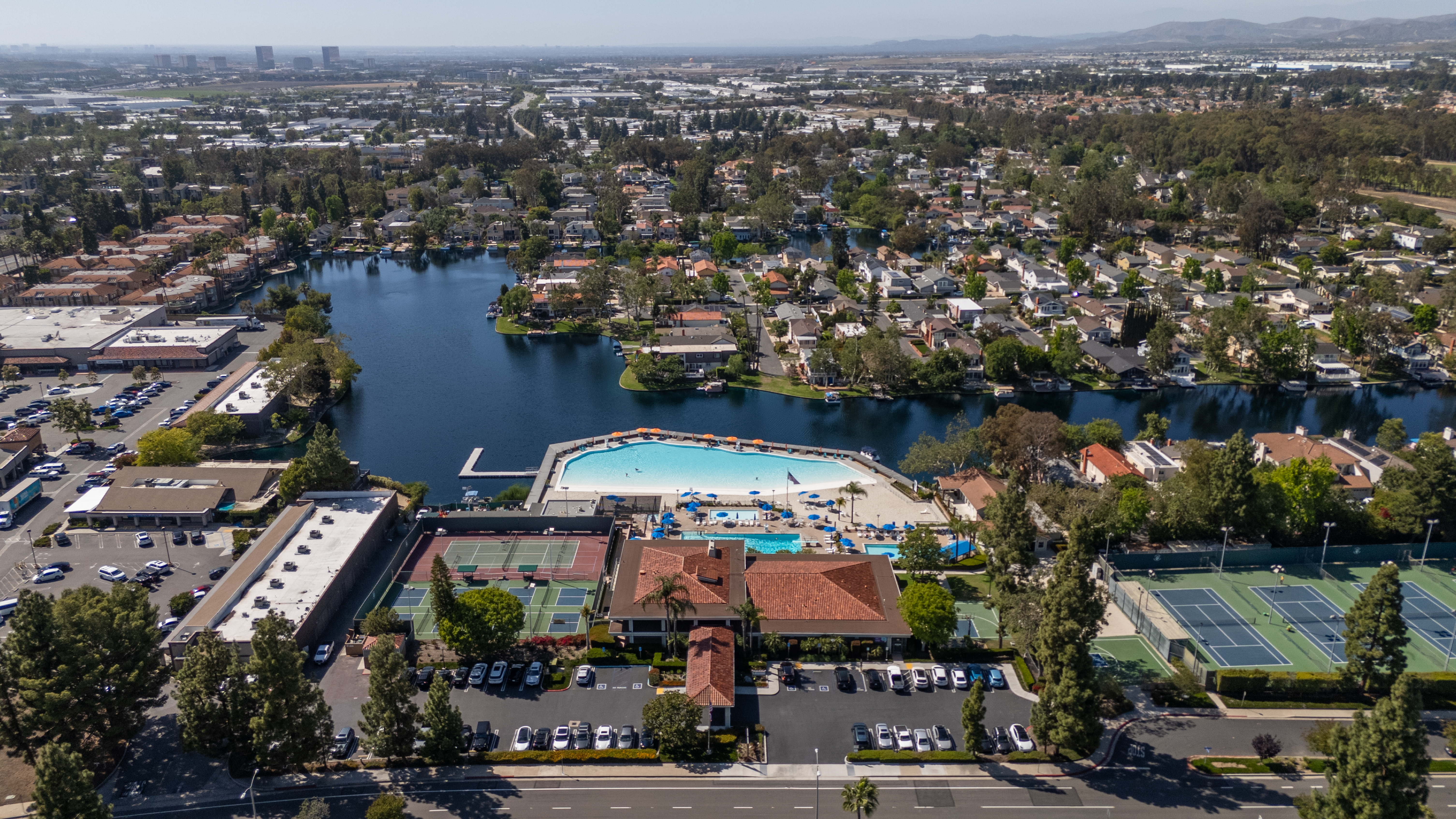 22526 Lake Forest Lane 