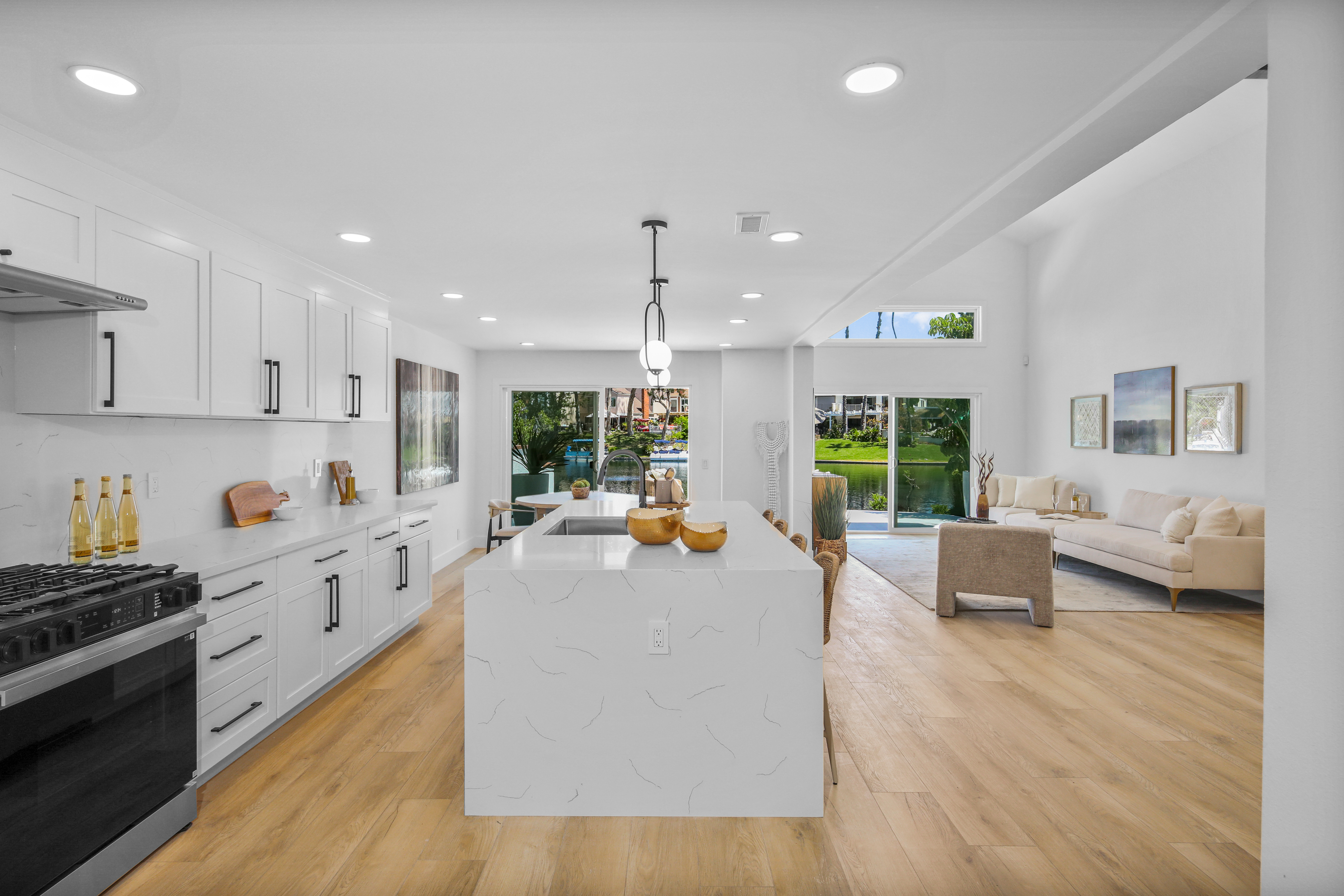 22526 Lake Forest Lane 
