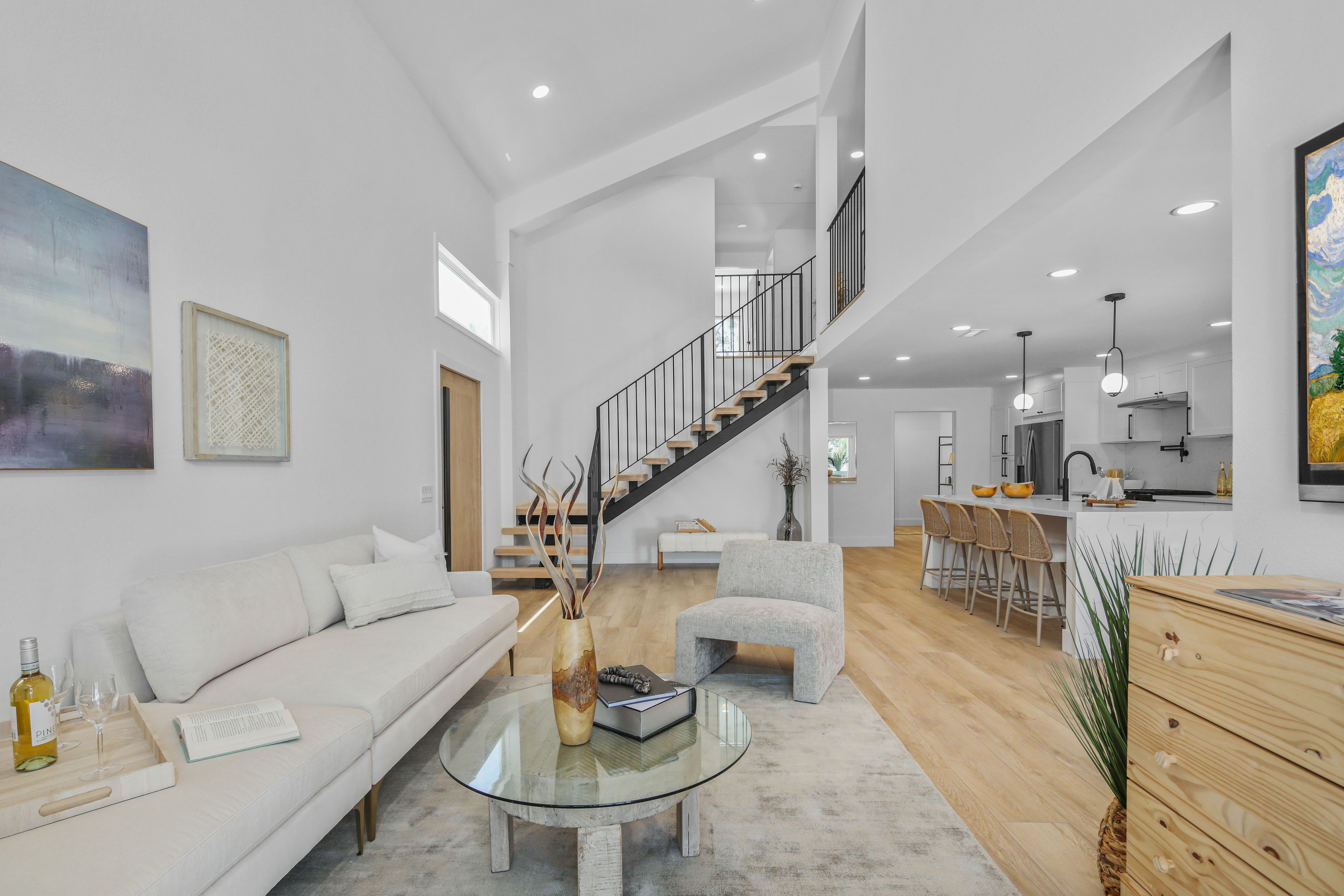 22526 Lake Forest Lane 