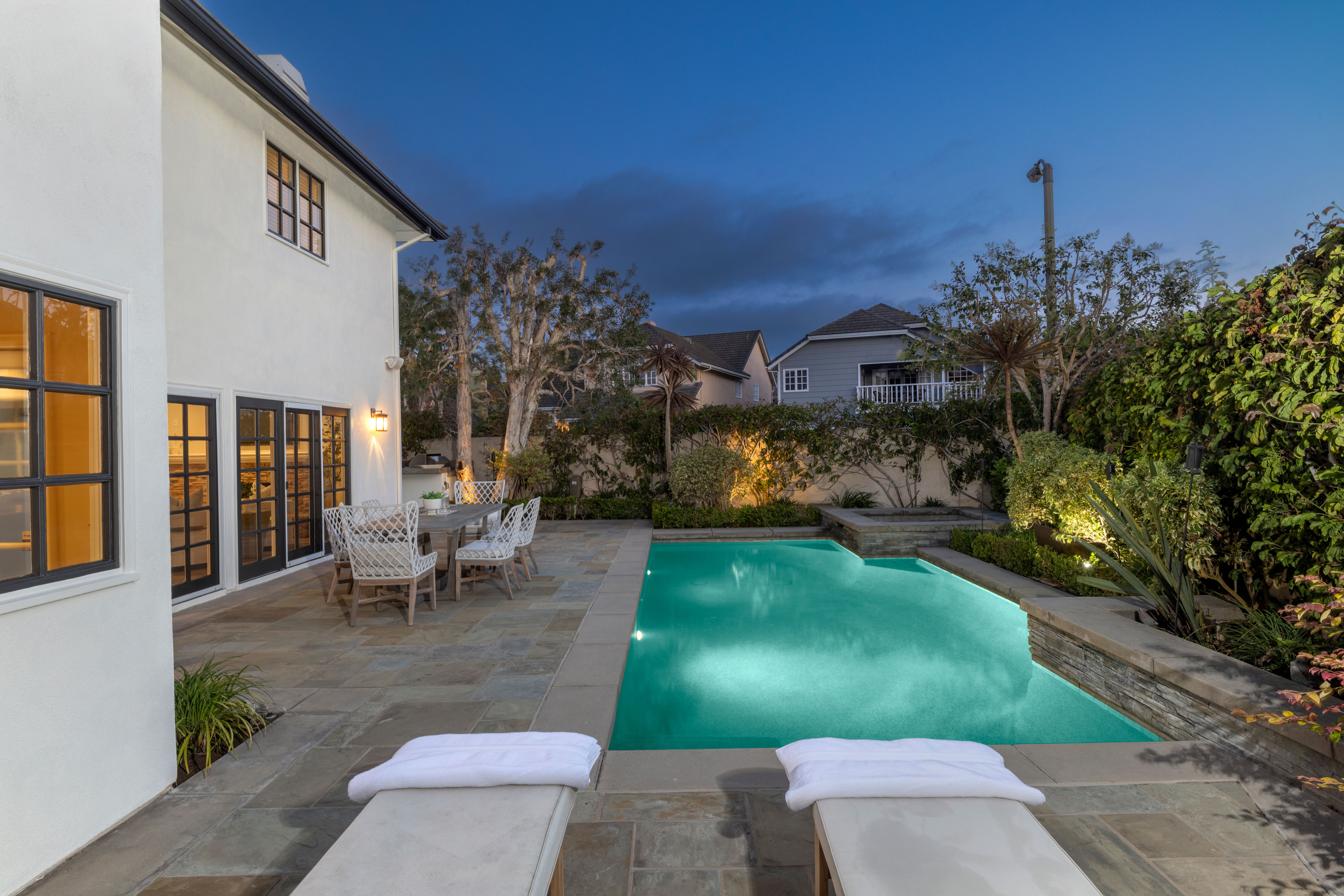 4196 Shorebreak Drive 