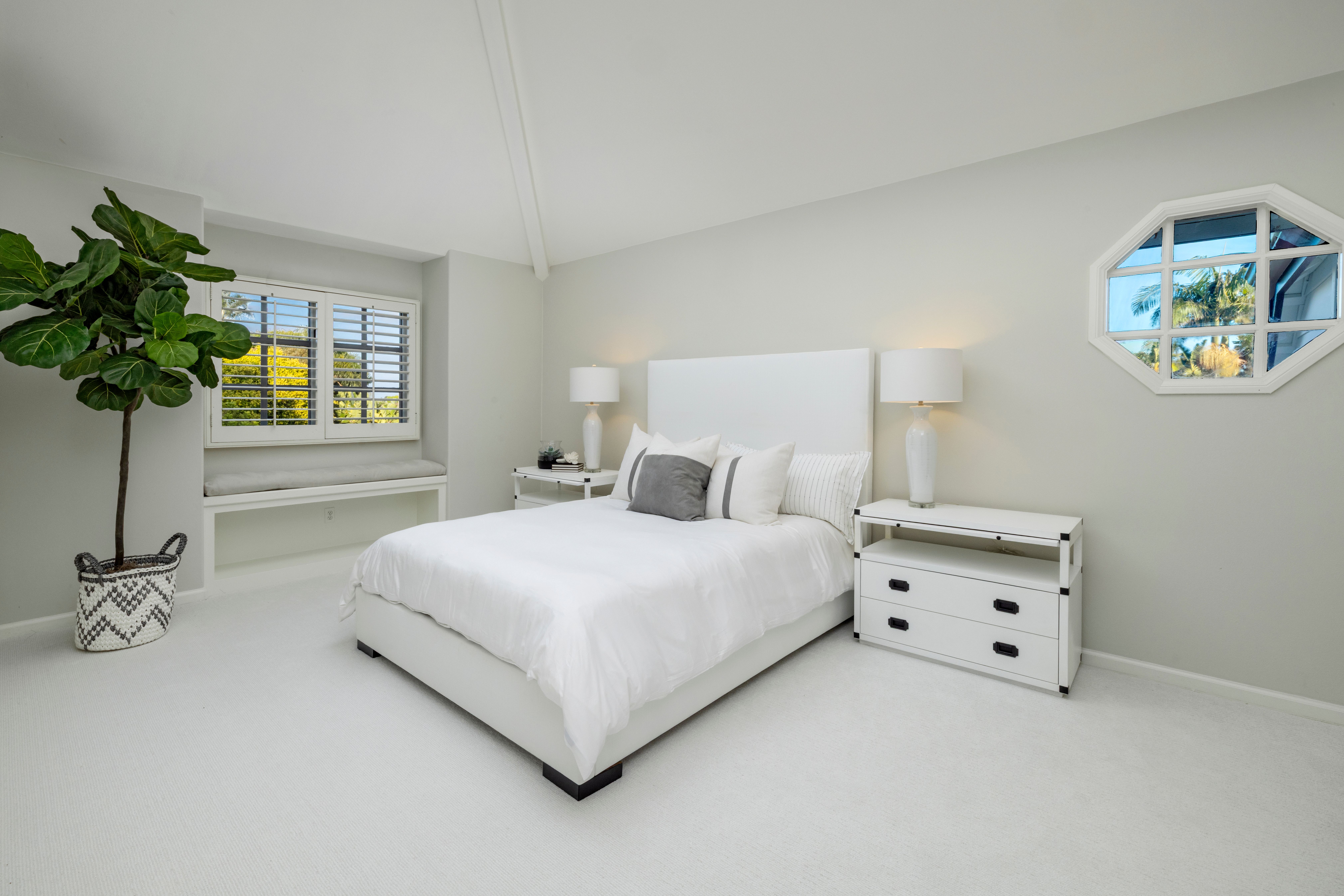 4196 Shorebreak Drive 