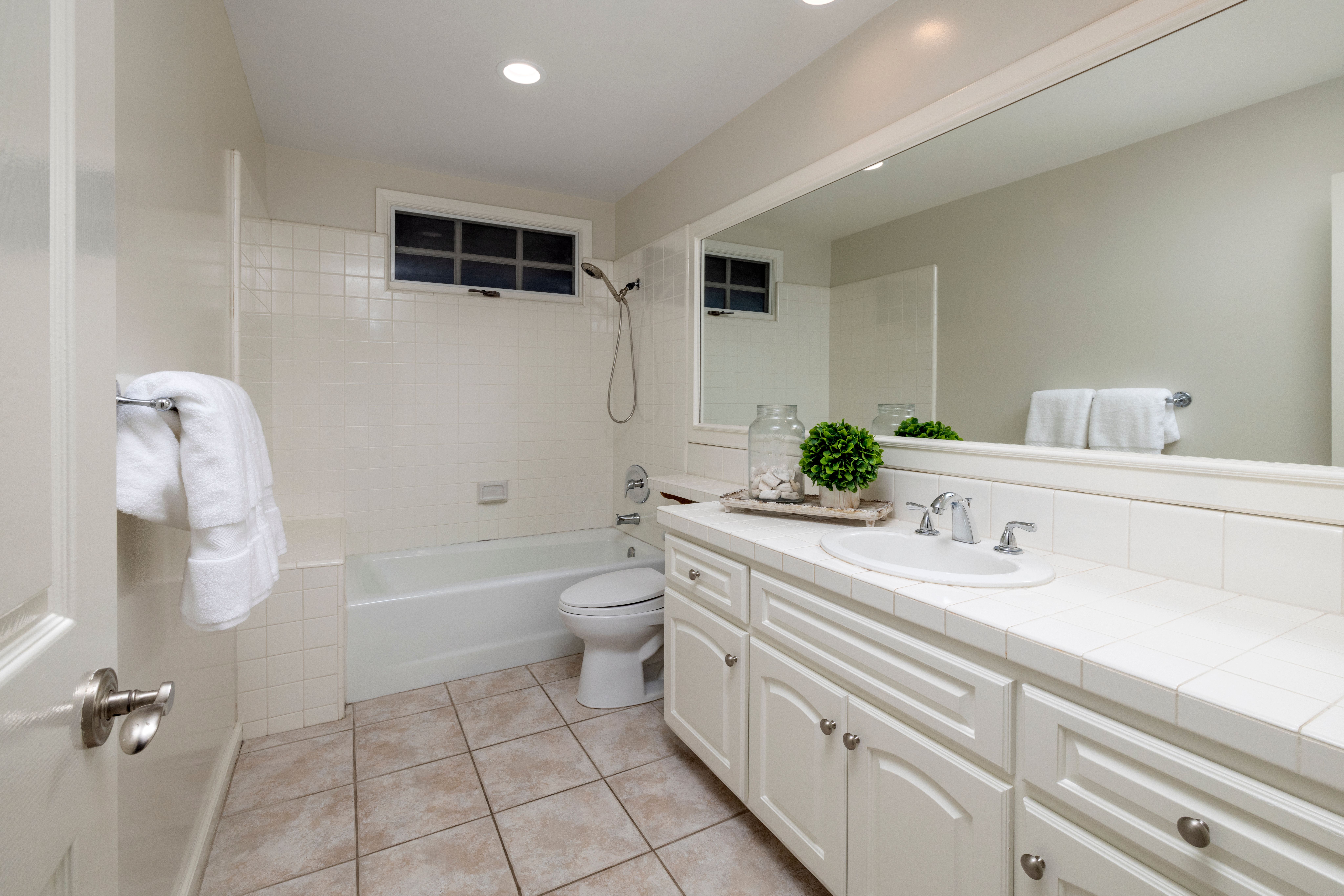 4196 Shorebreak Drive 