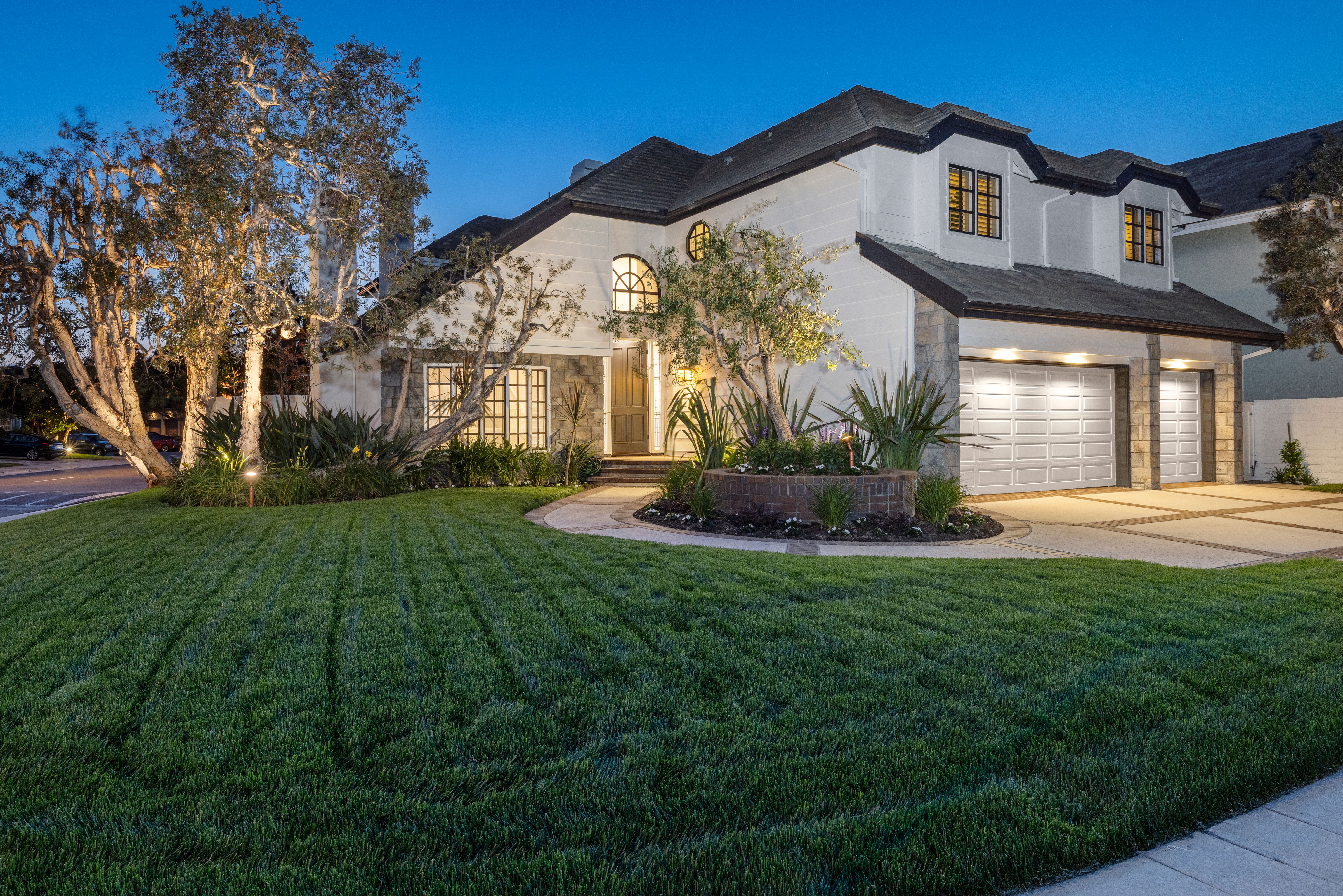 4196 Shorebreak Drive 