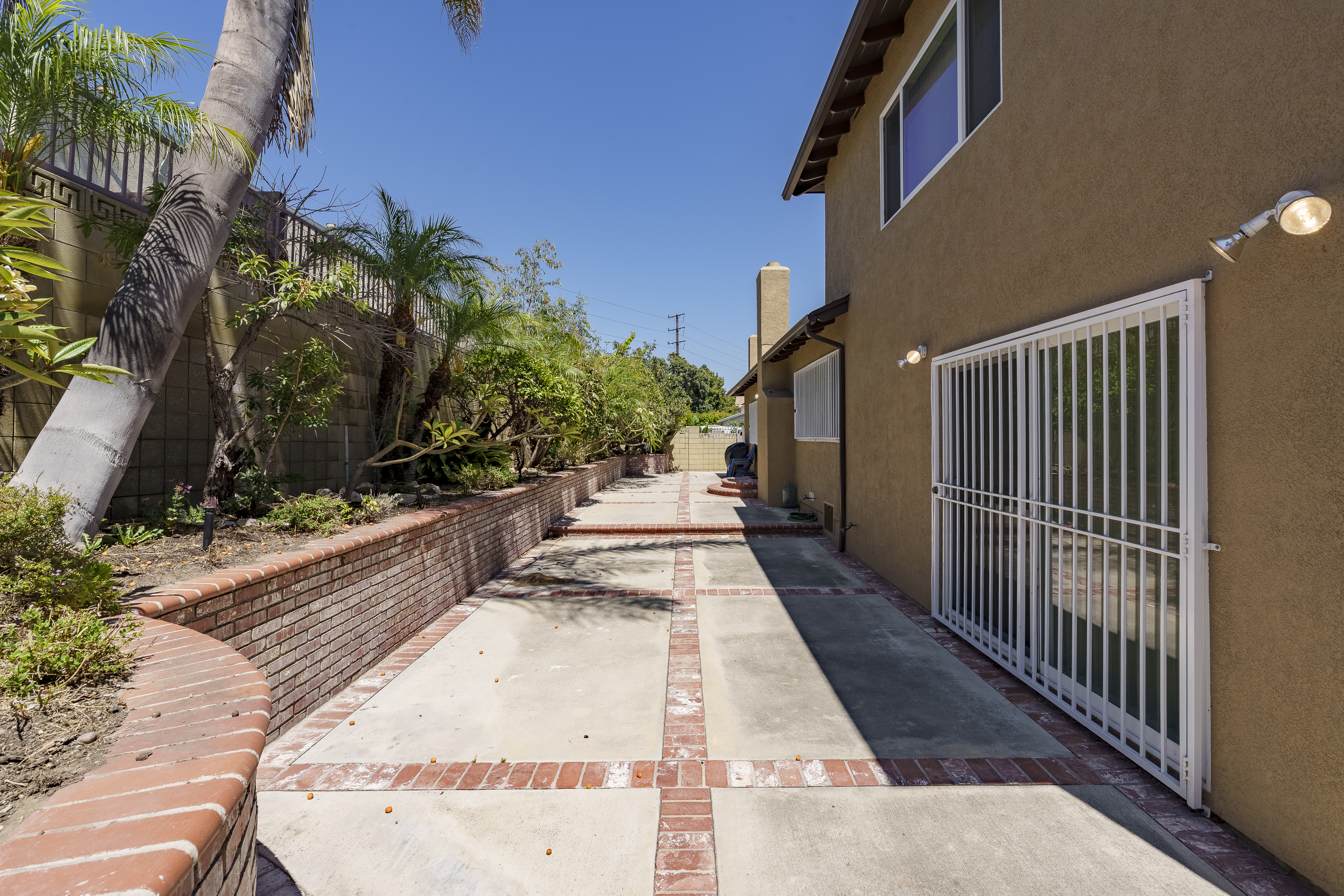1217 Woodbury Drive 