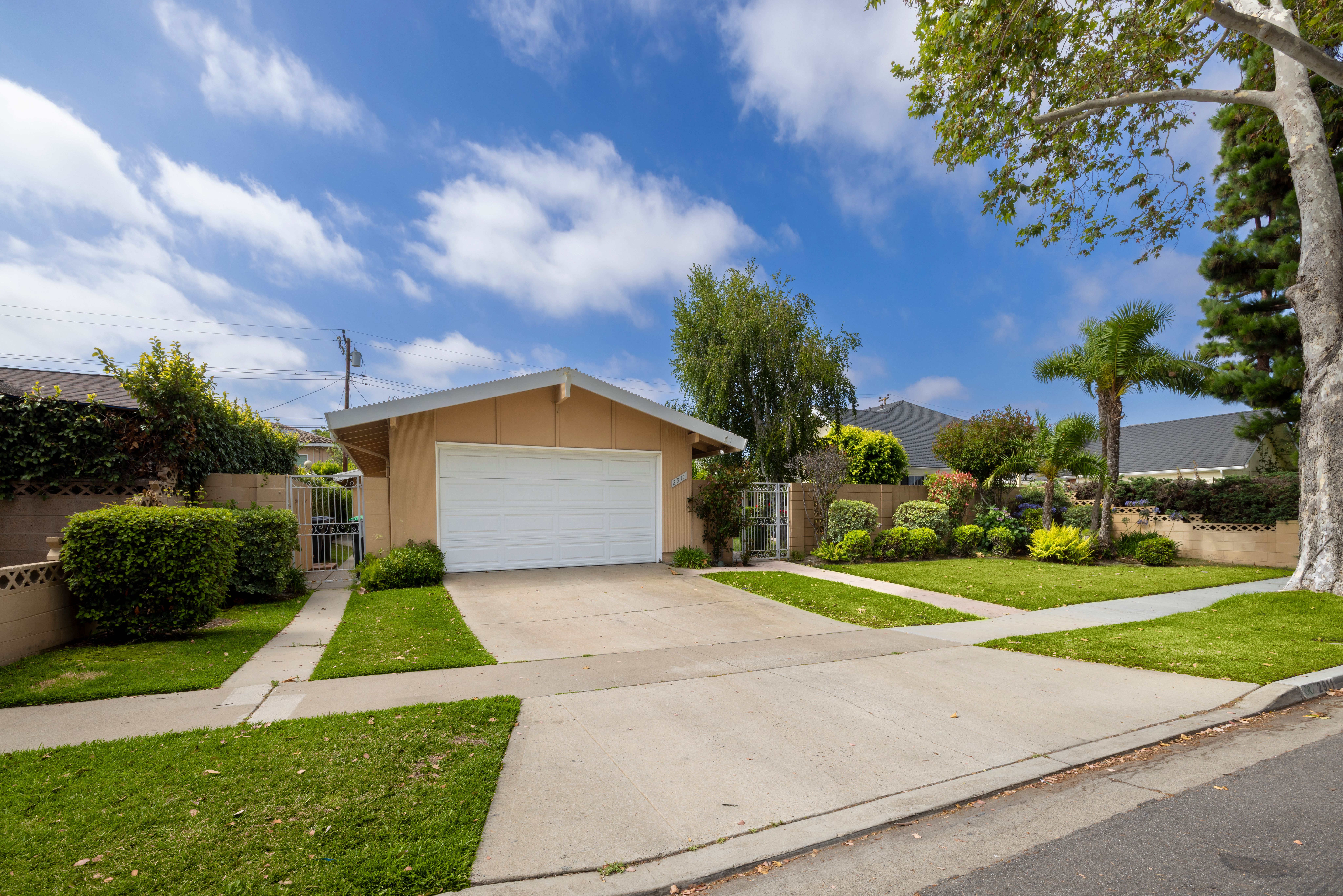 2911 Walker Lee Drive 