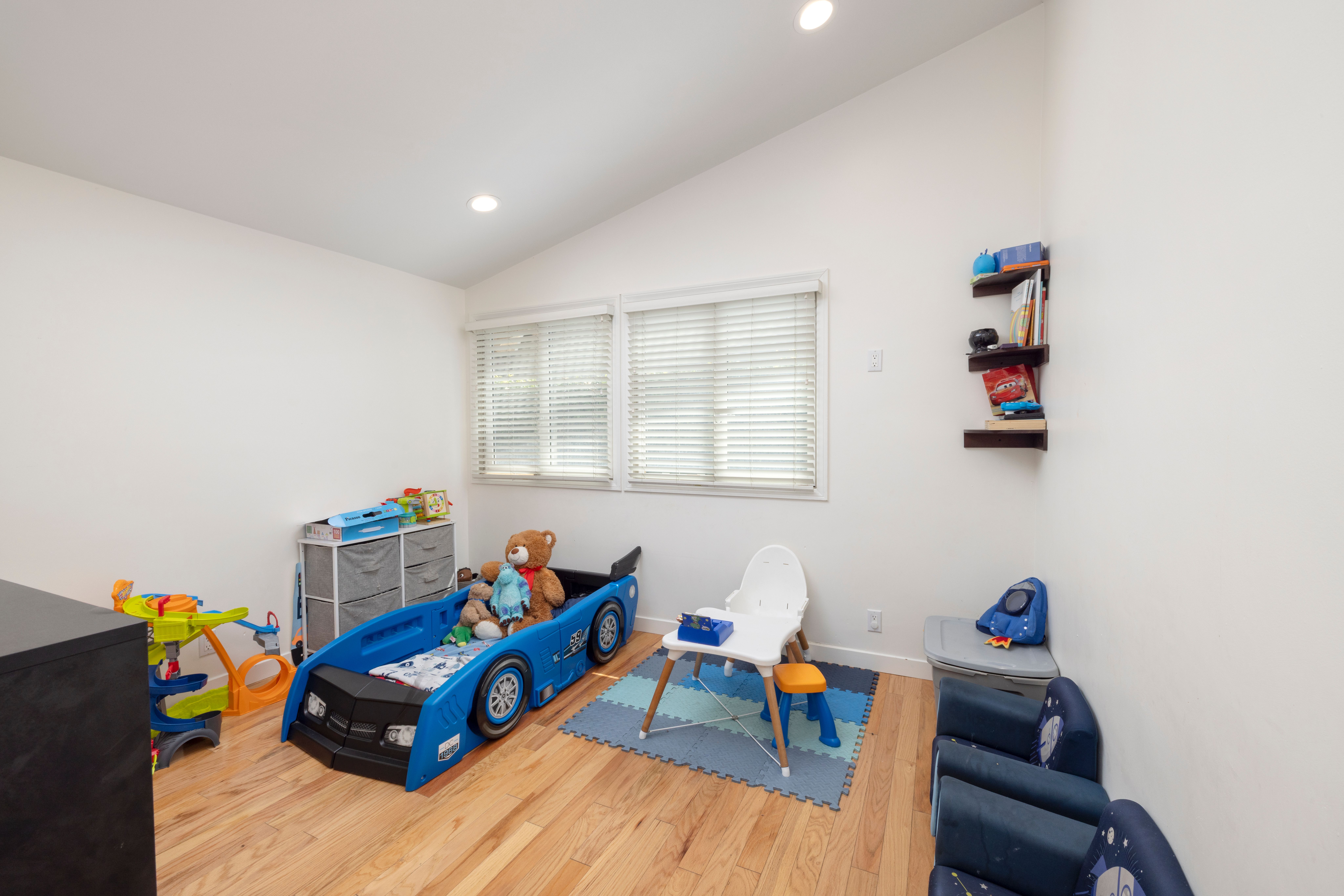 2911 Walker Lee Drive 