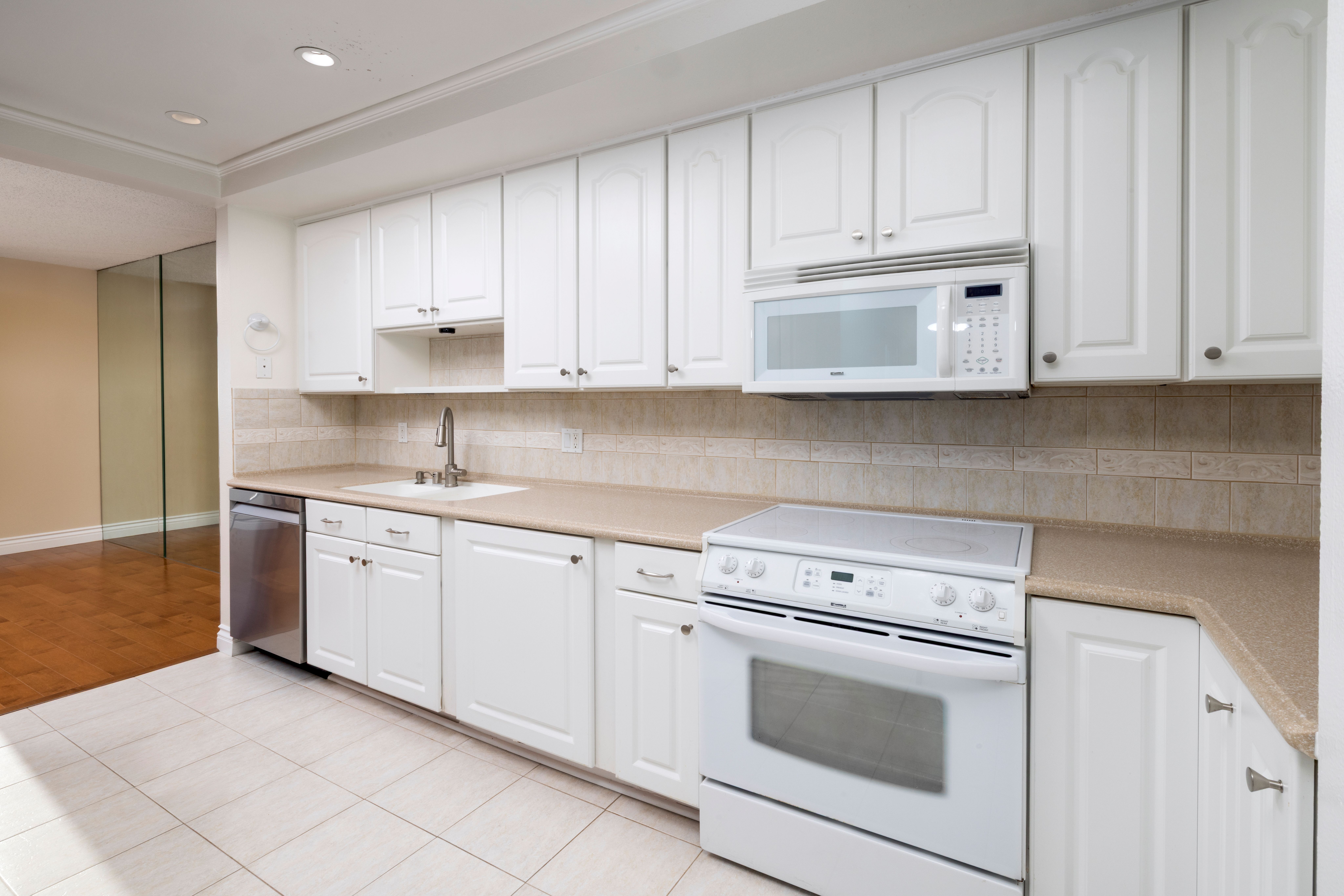 3200 La Rotonda Drive Unit 316