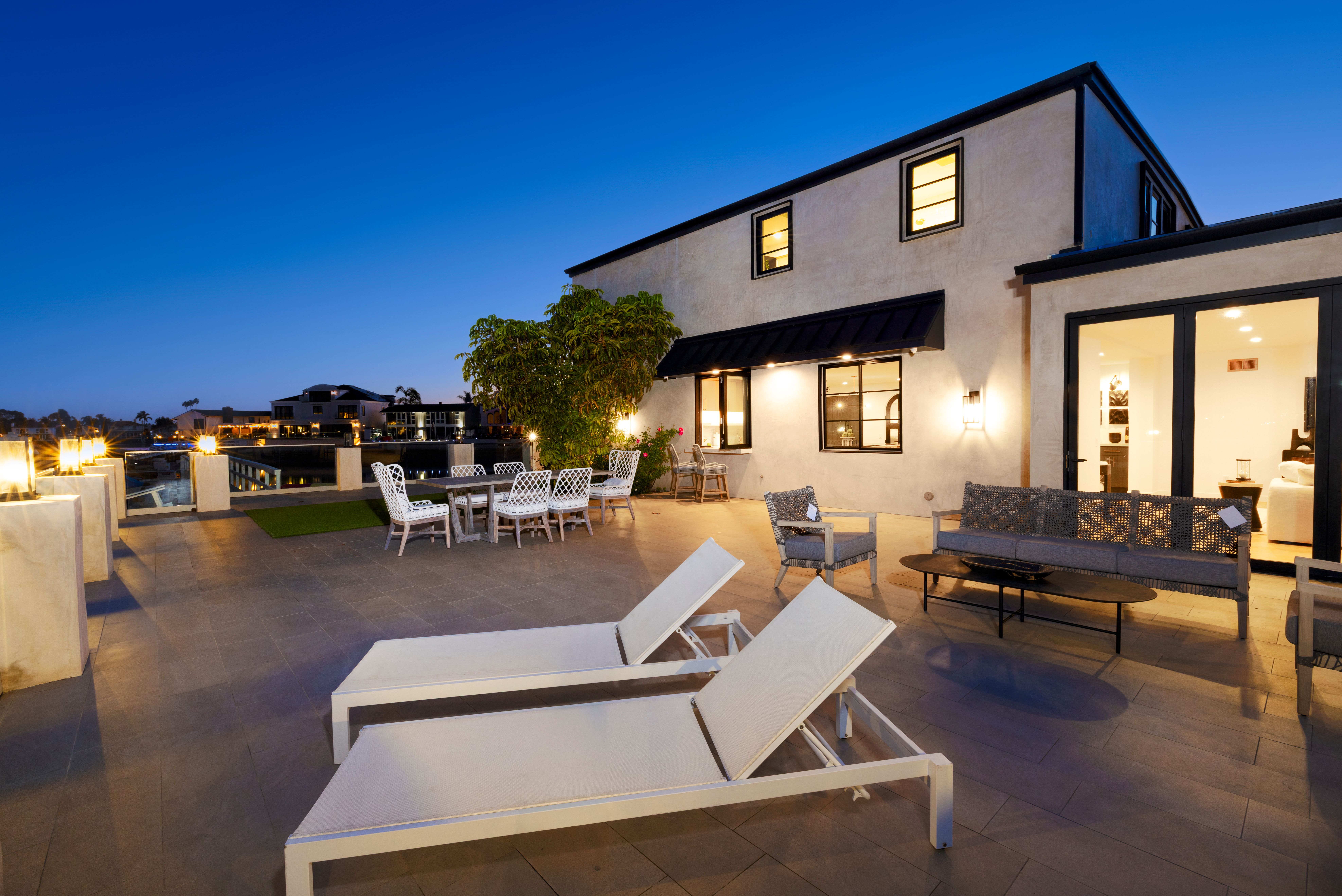 4072 Humboldt Drive 