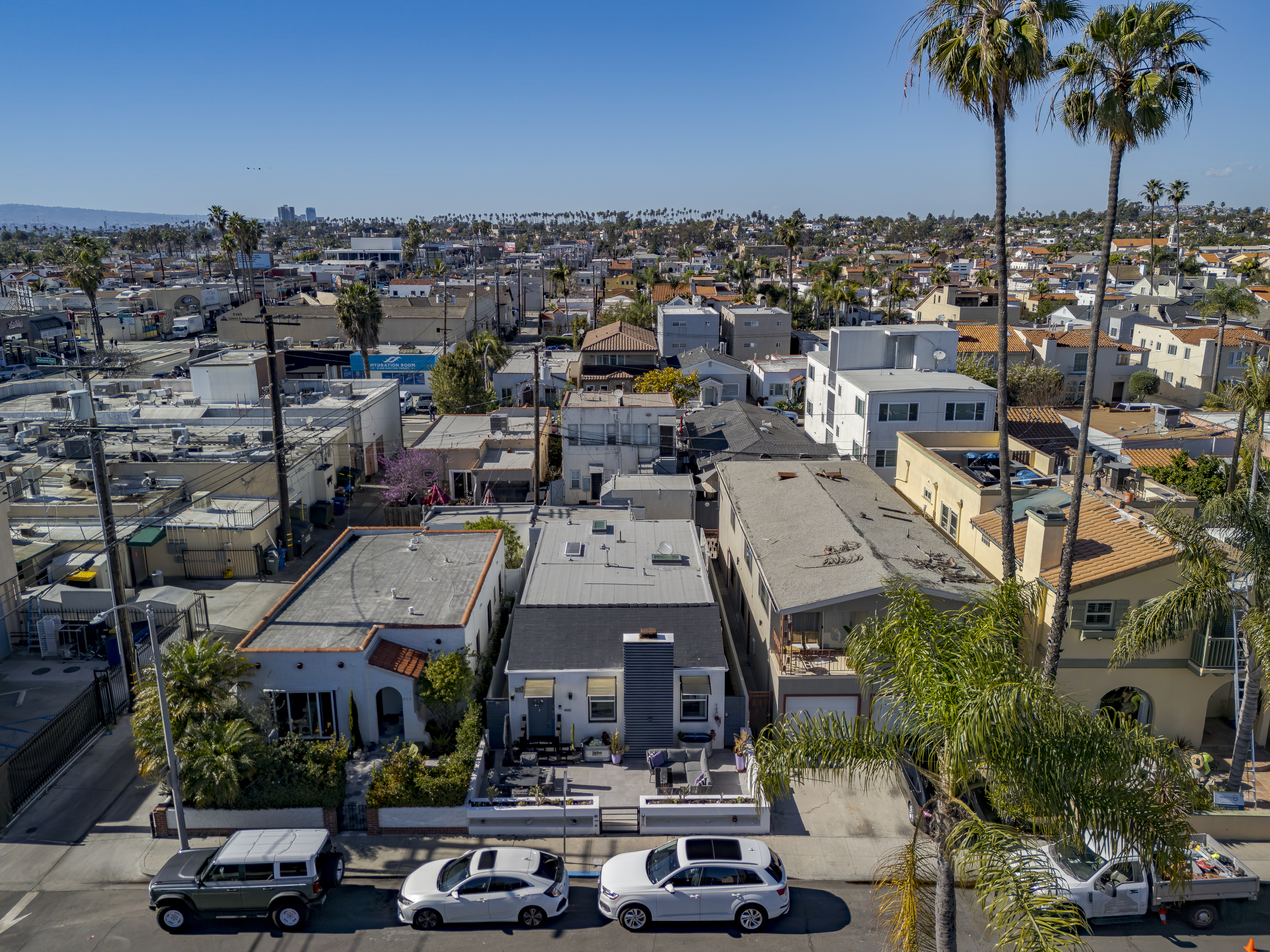 207 Santa Ana Avenue 