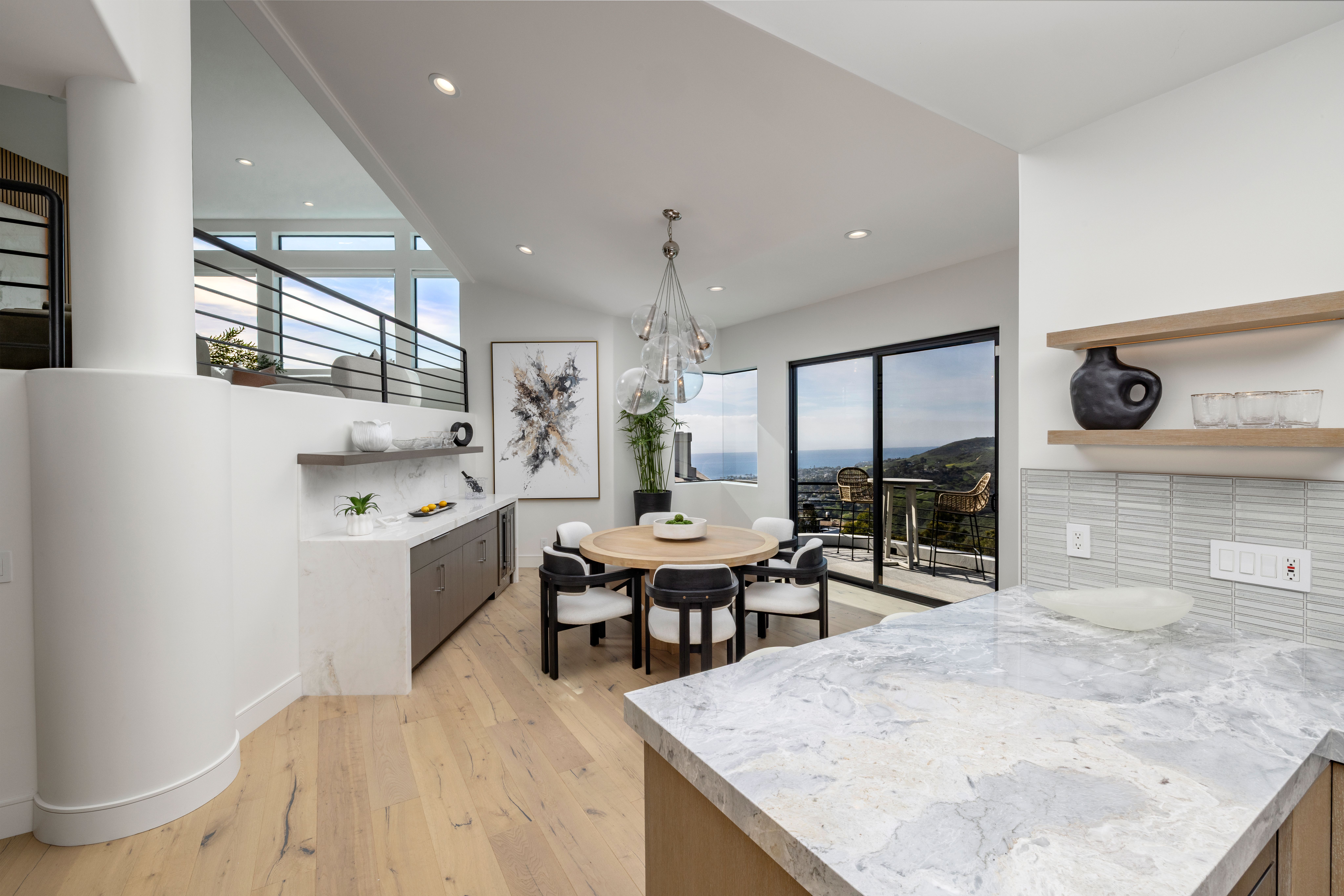 1425 Skyline Drive 