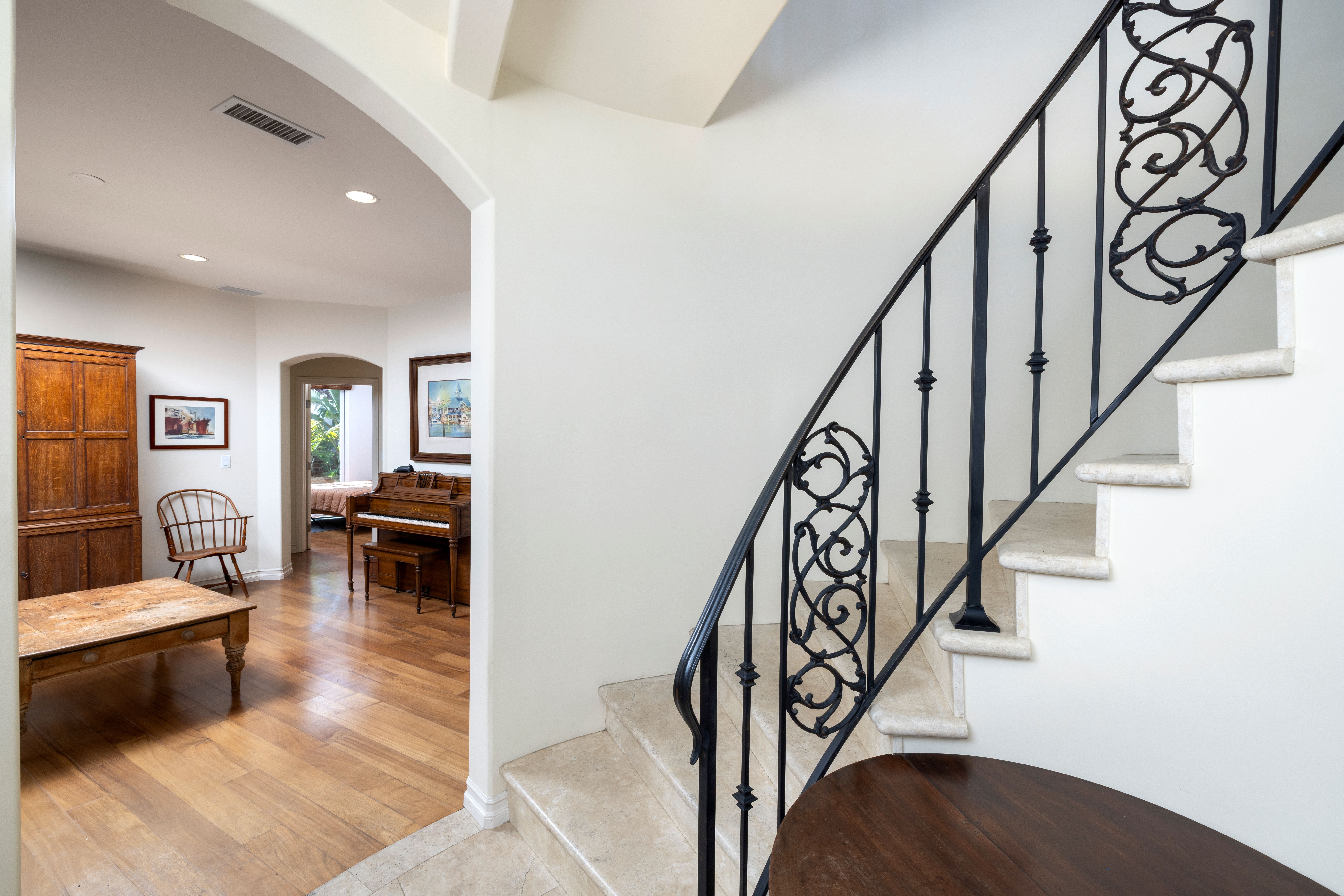 19 Geneva Walk 